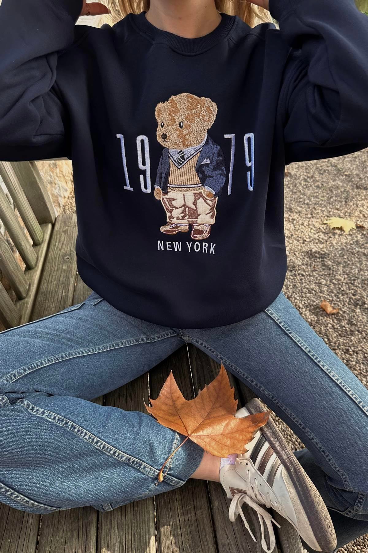 BİSİKLET YAKA NAKIŞ DETAY SWEATSHIRT