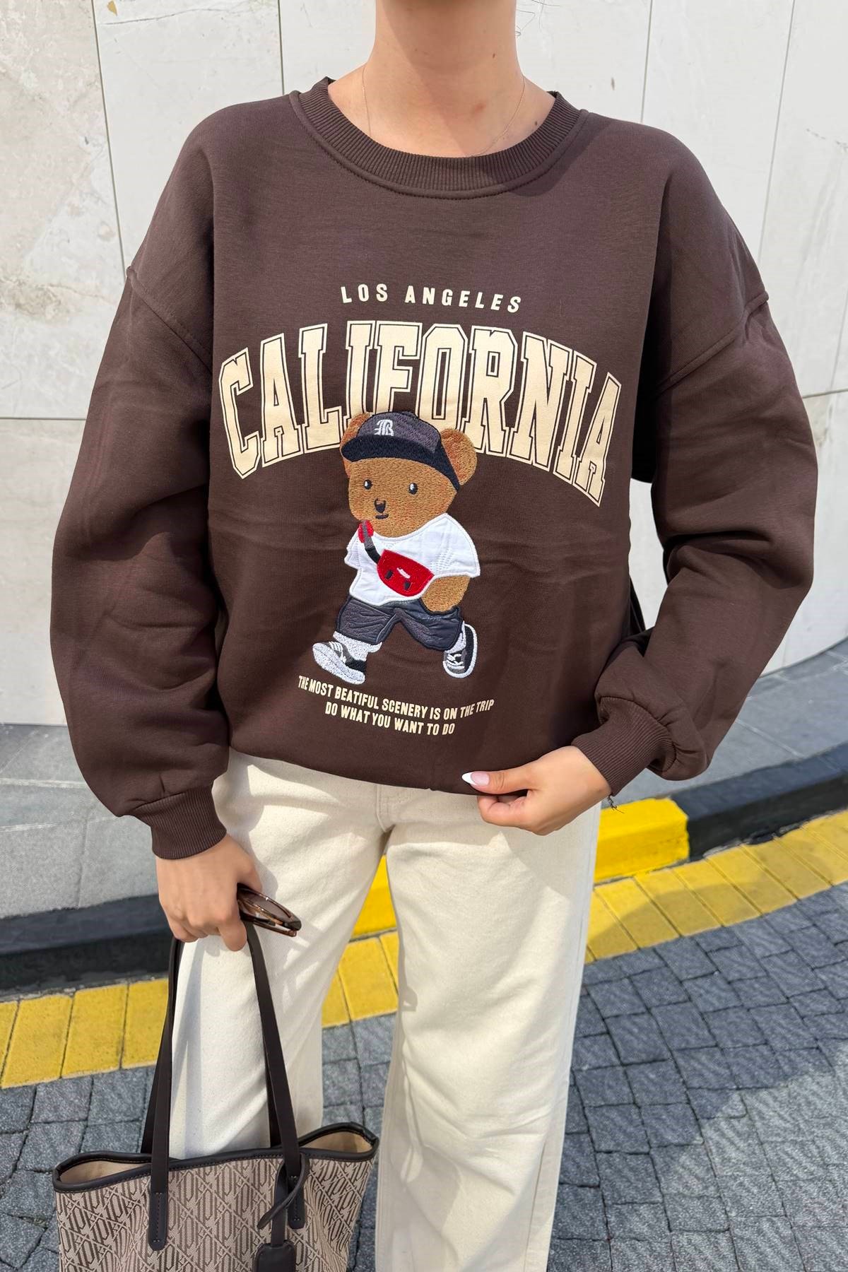 BİSİKLET YAKA NAKIŞ DETAYLI SWEAT