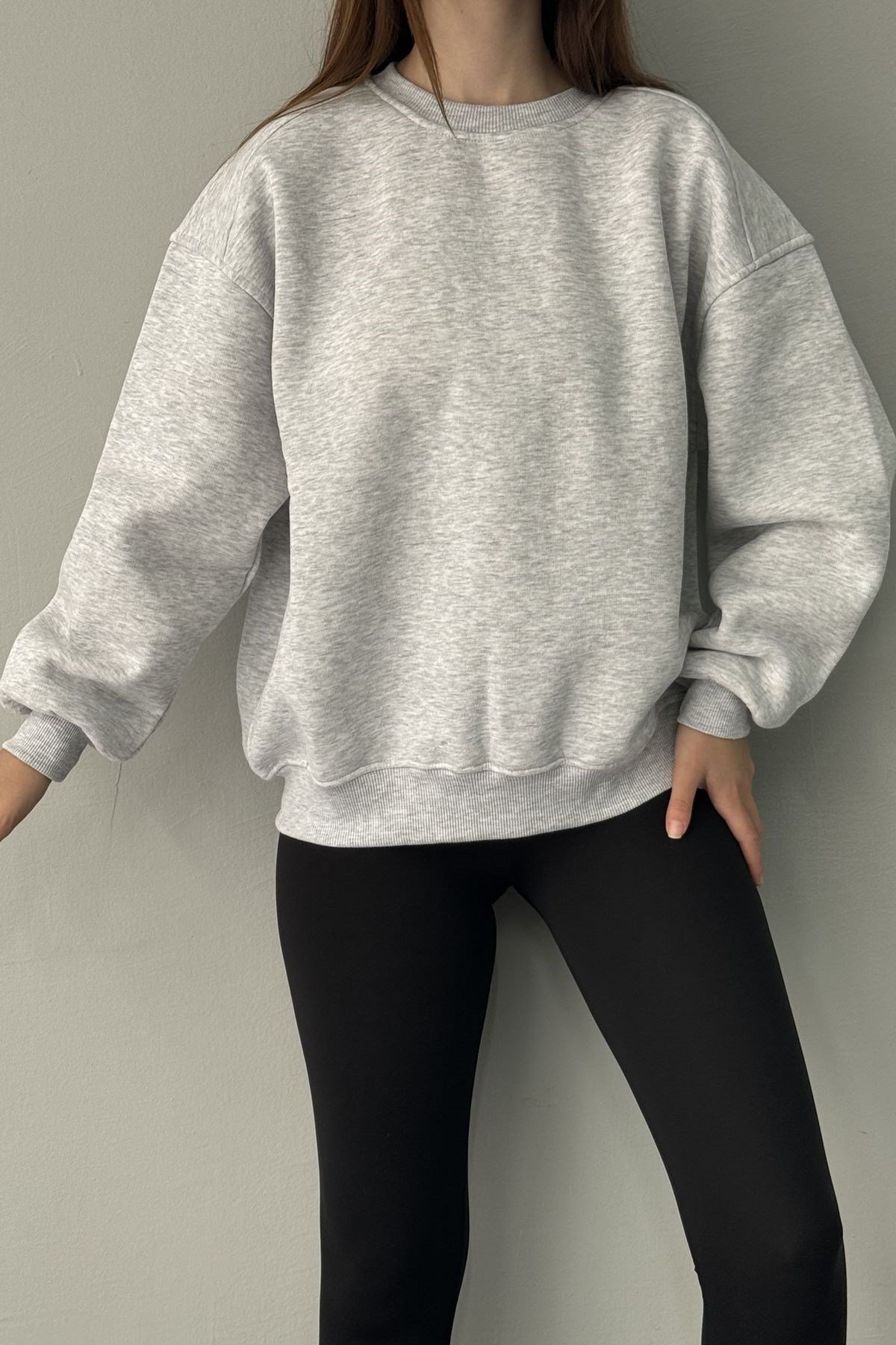 BİSİKLET YAKA OMUZ ROBALI SWEATSHIRT