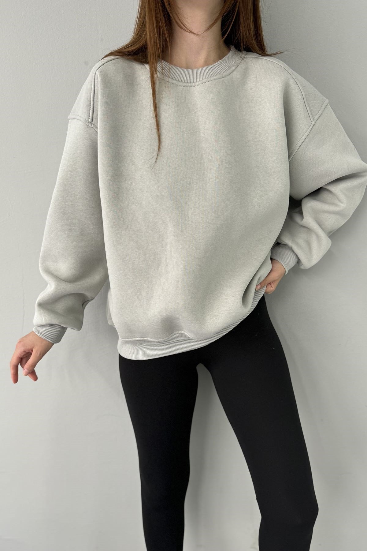 BİSİKLET YAKA OMUZ ROBALI SWEATSHIRT