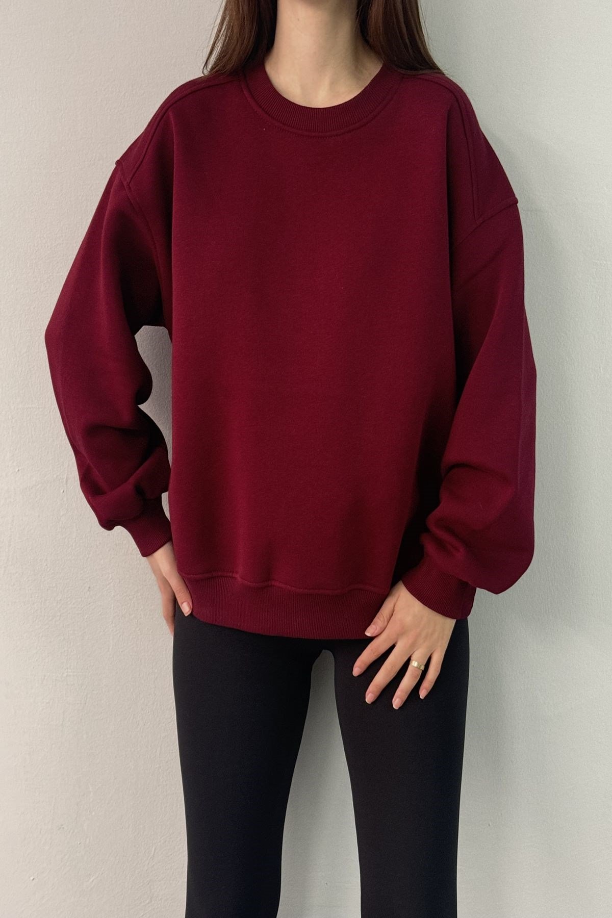 BİSİKLET YAKA OMUZ ROBALI SWEATSHIRT