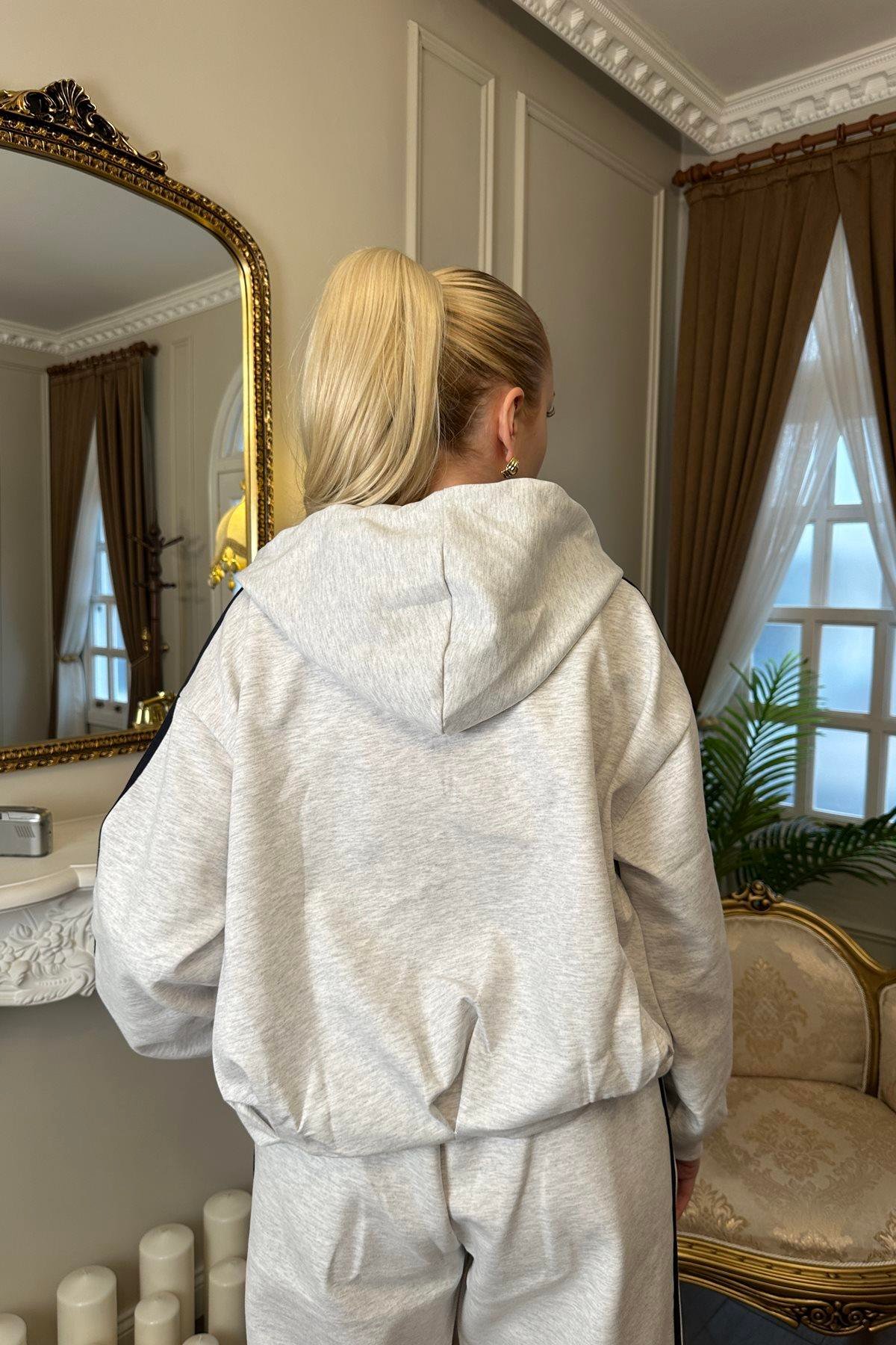 BİYE DETAYLI SWEATSHIRT