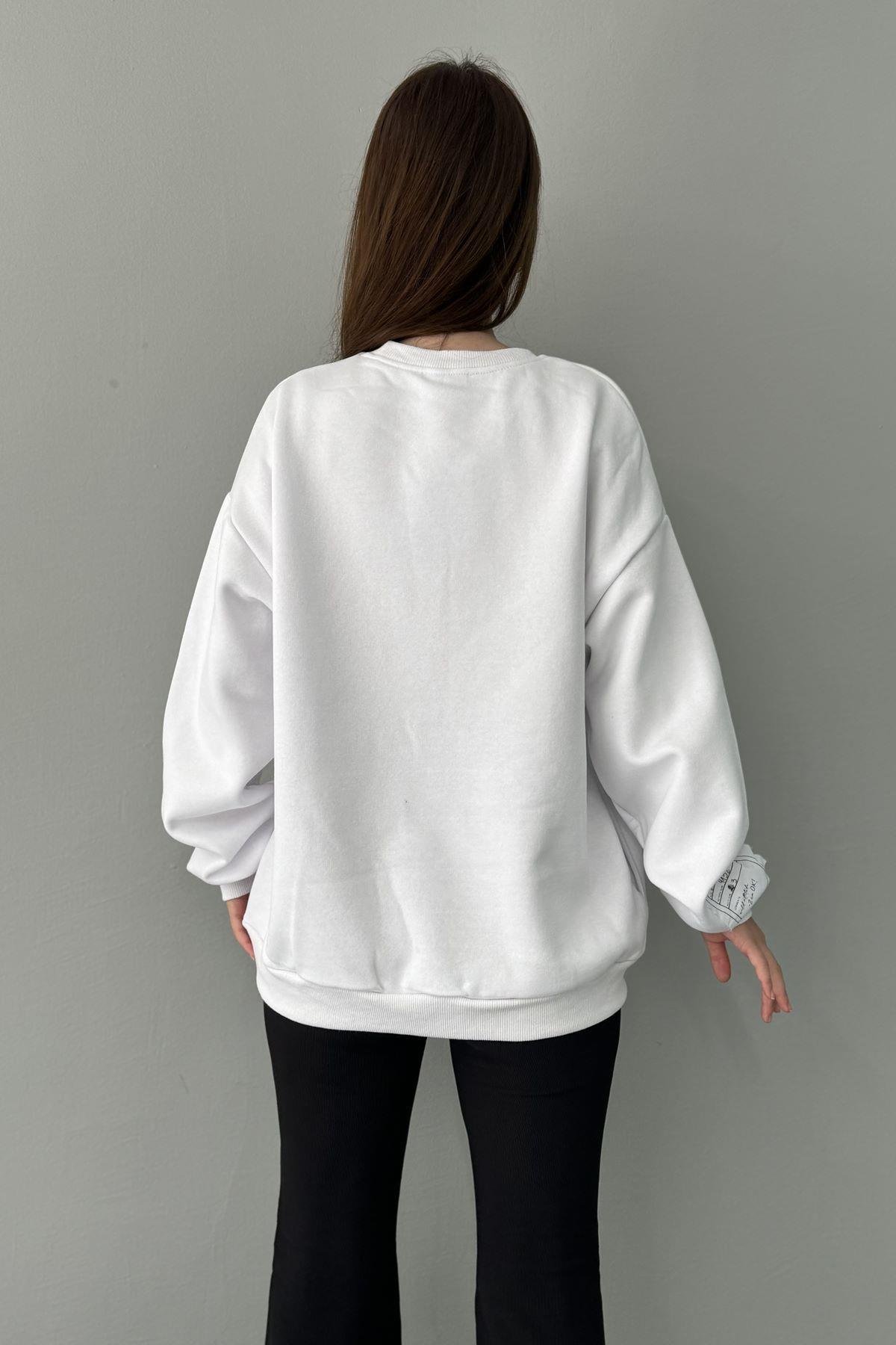 ETİKET VE BASKI DETAYLI SWEATSHIRT