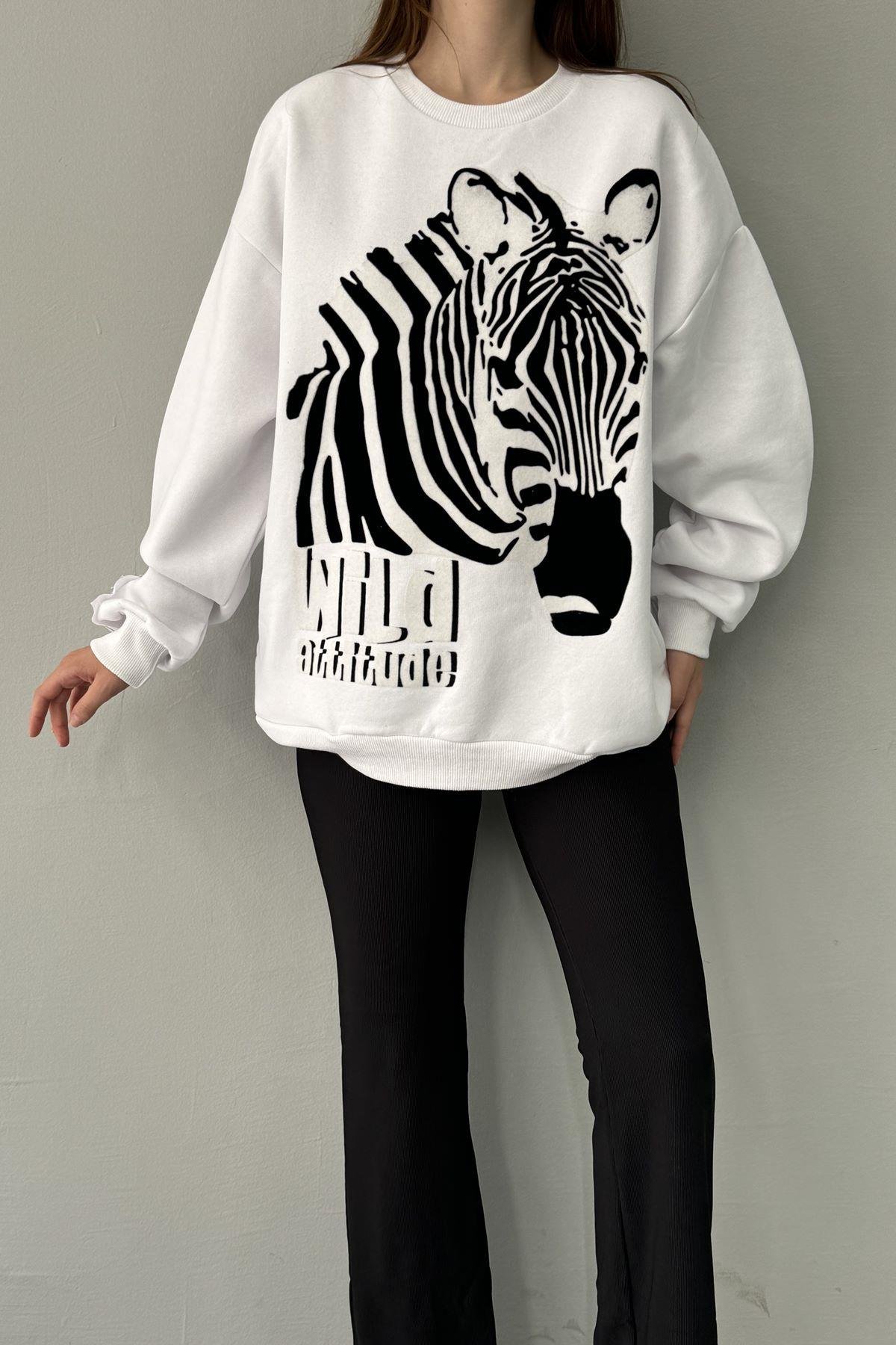 ETİKET VE BASKI DETAYLI SWEATSHIRT