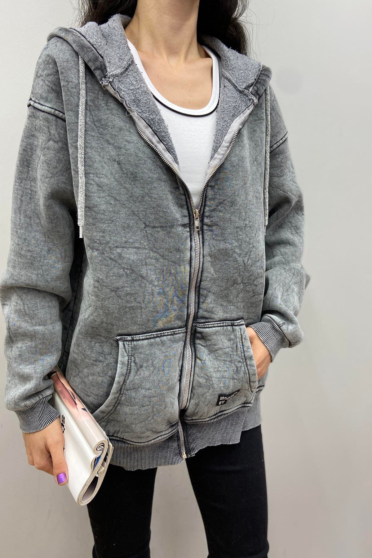 FERMUARLI YIKAMALI KAPŞONLU SWEATSHIRT
