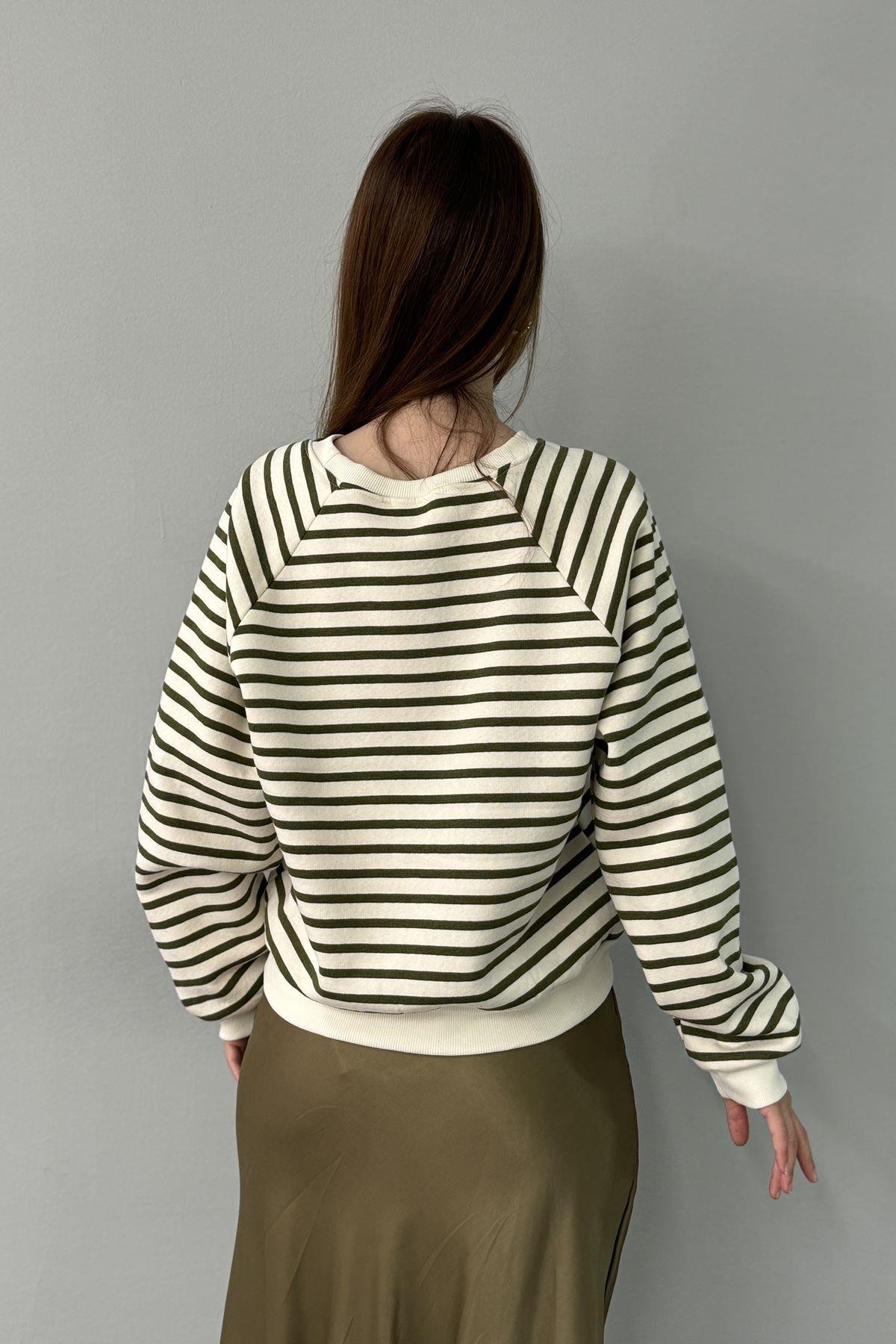 KALP NAKIŞLI ÇİZGİLİ SWEATSHIRT
