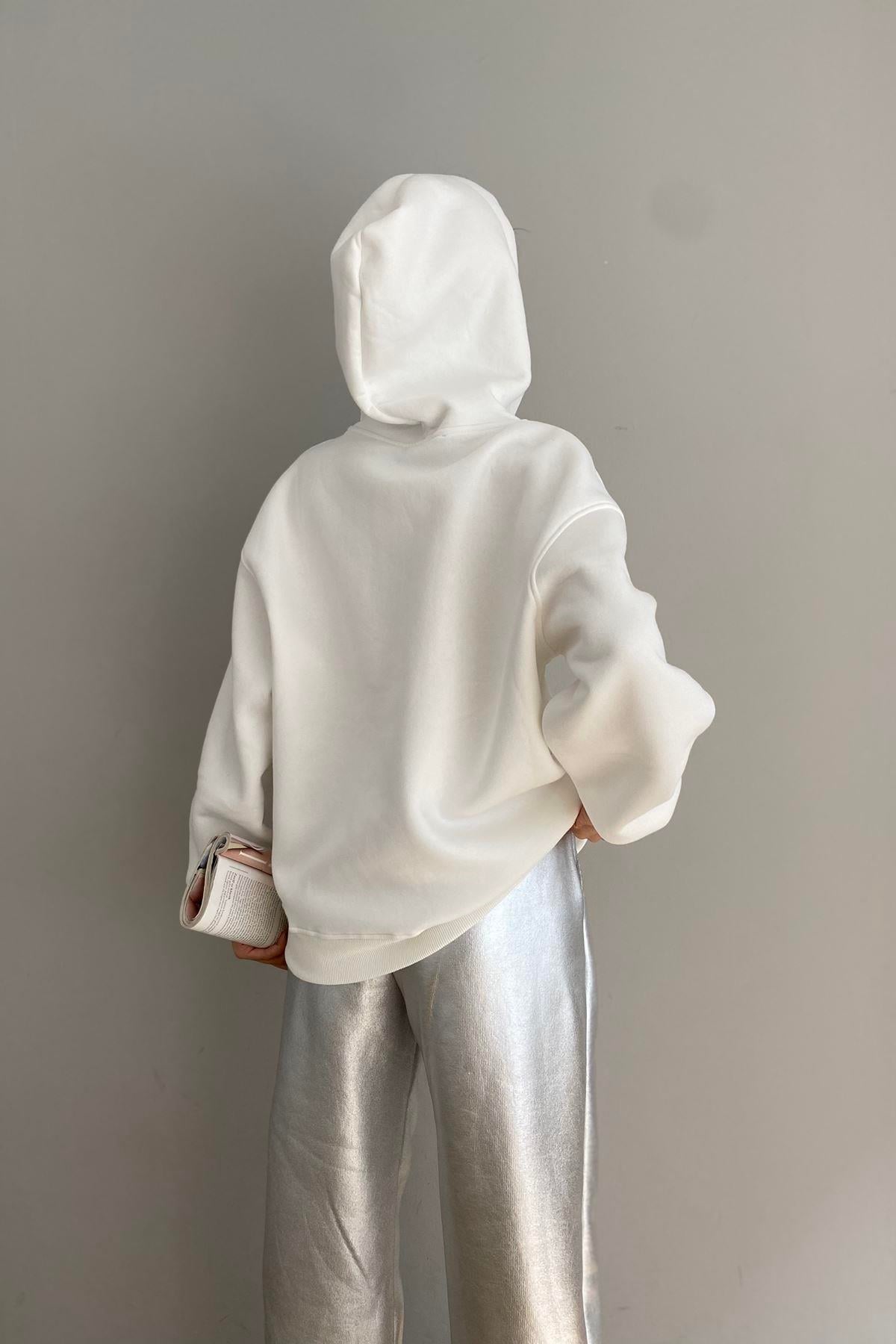 KALP NAKIŞLI KAPŞONLU SWEATSHIRT
