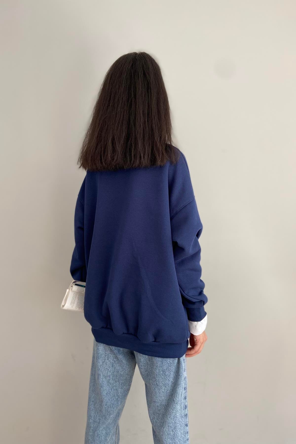 KALP NAKIŞLI SWEATSHIRT
