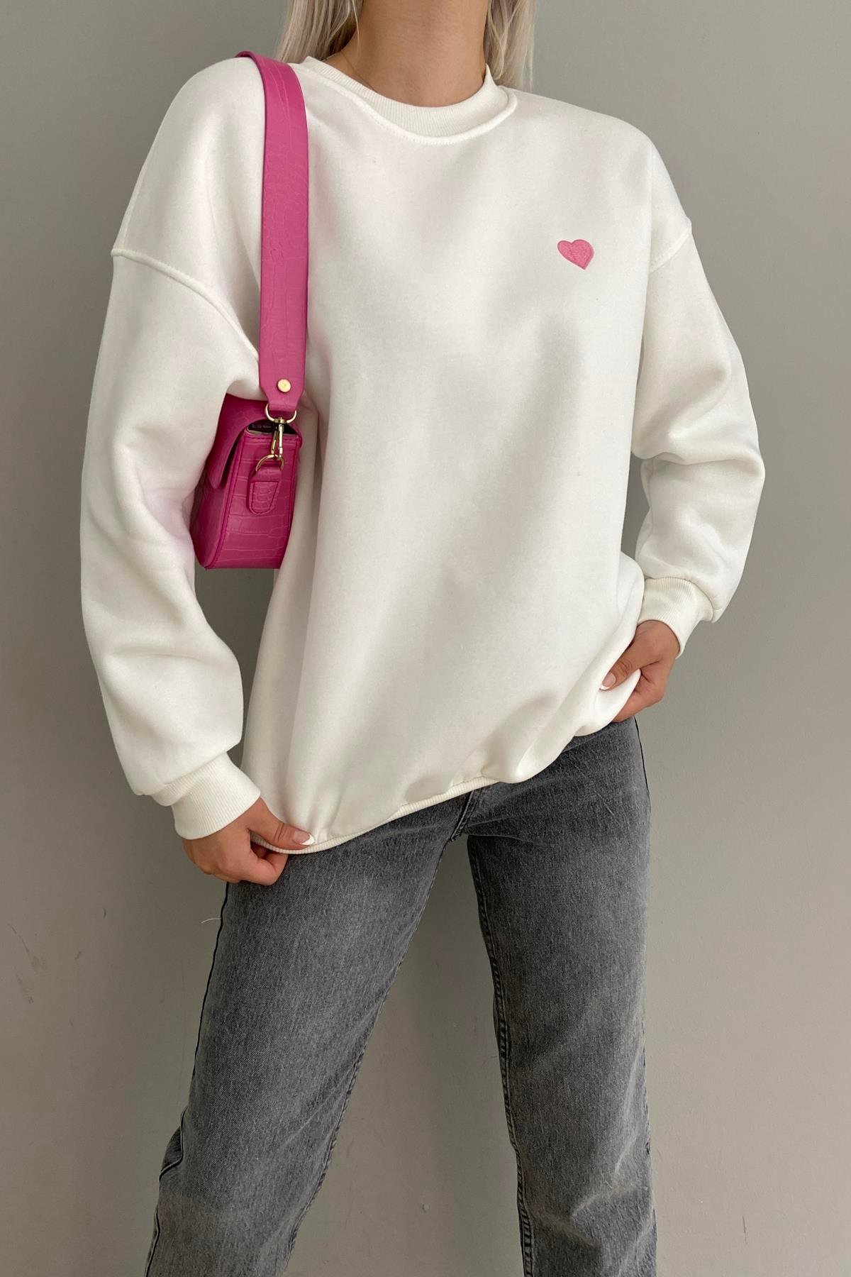 KALP NAKIŞLI SWEATSHIRT