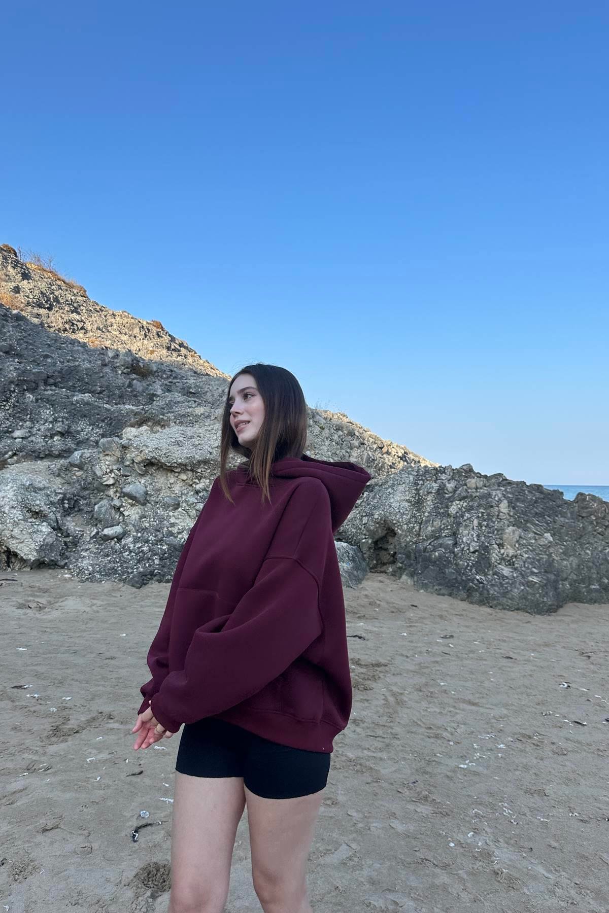 KAPŞONLU CEPLİ SWEATSHIRT