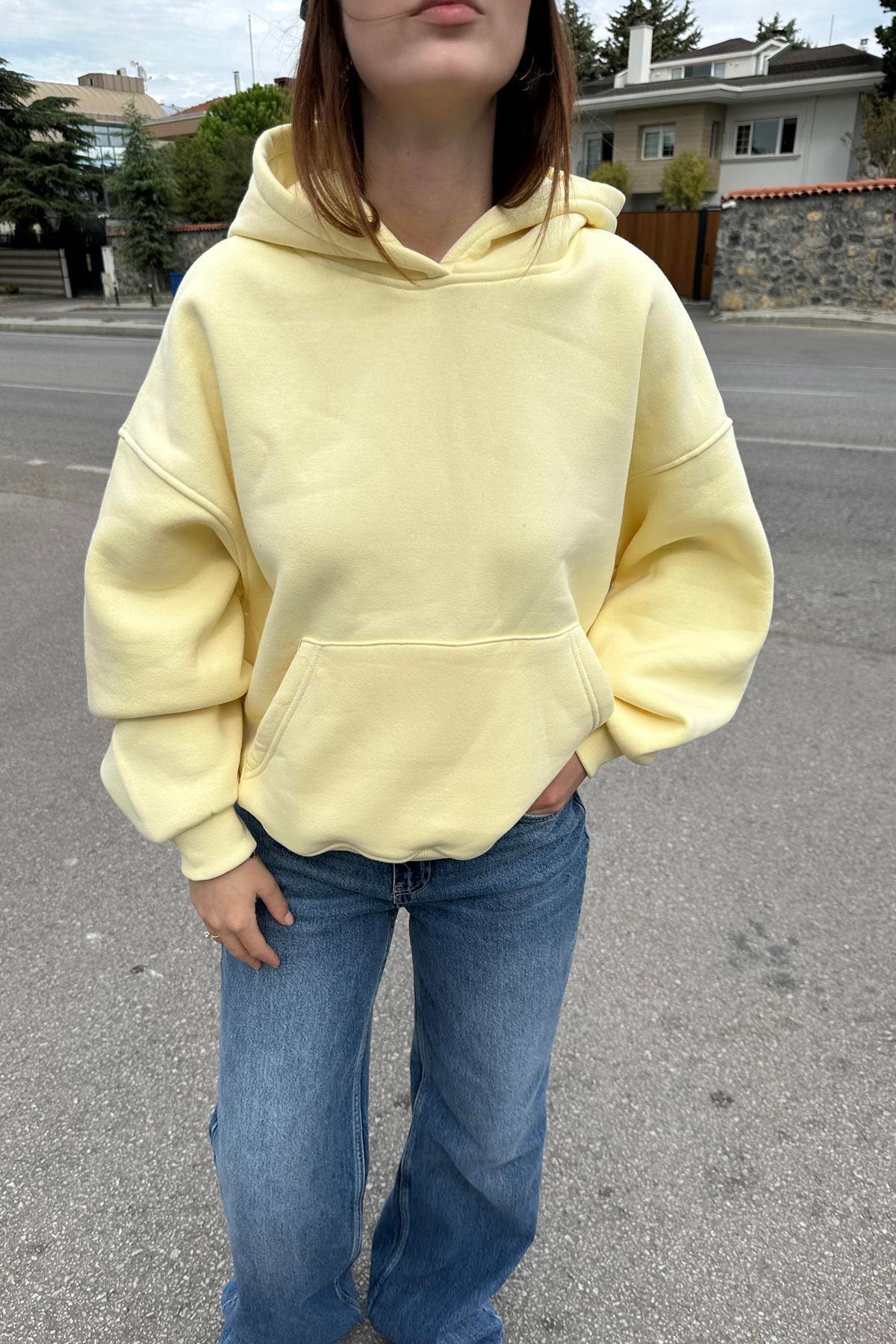 KAPŞONLU CEPLİ SWEATSHIRT