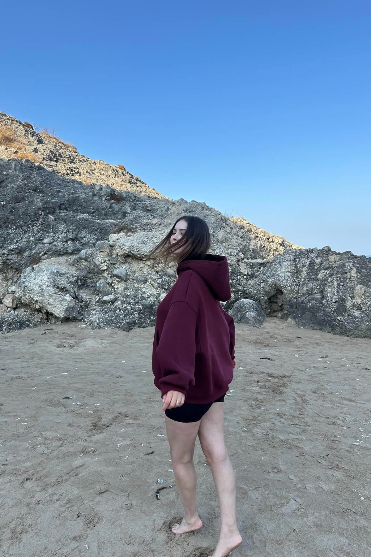 KAPŞONLU CEPLİ SWEATSHIRT