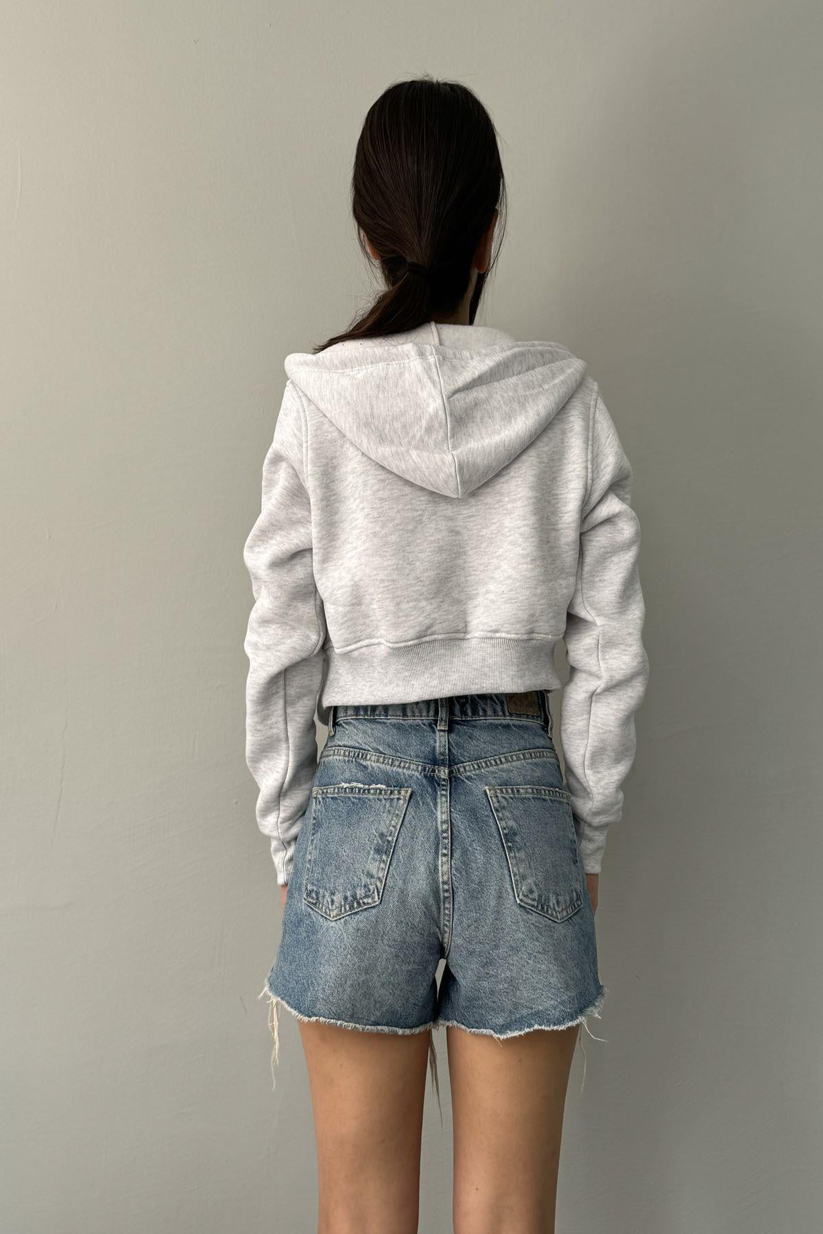 KAPŞONLU CROP FERMUARLI SWETSHIRT