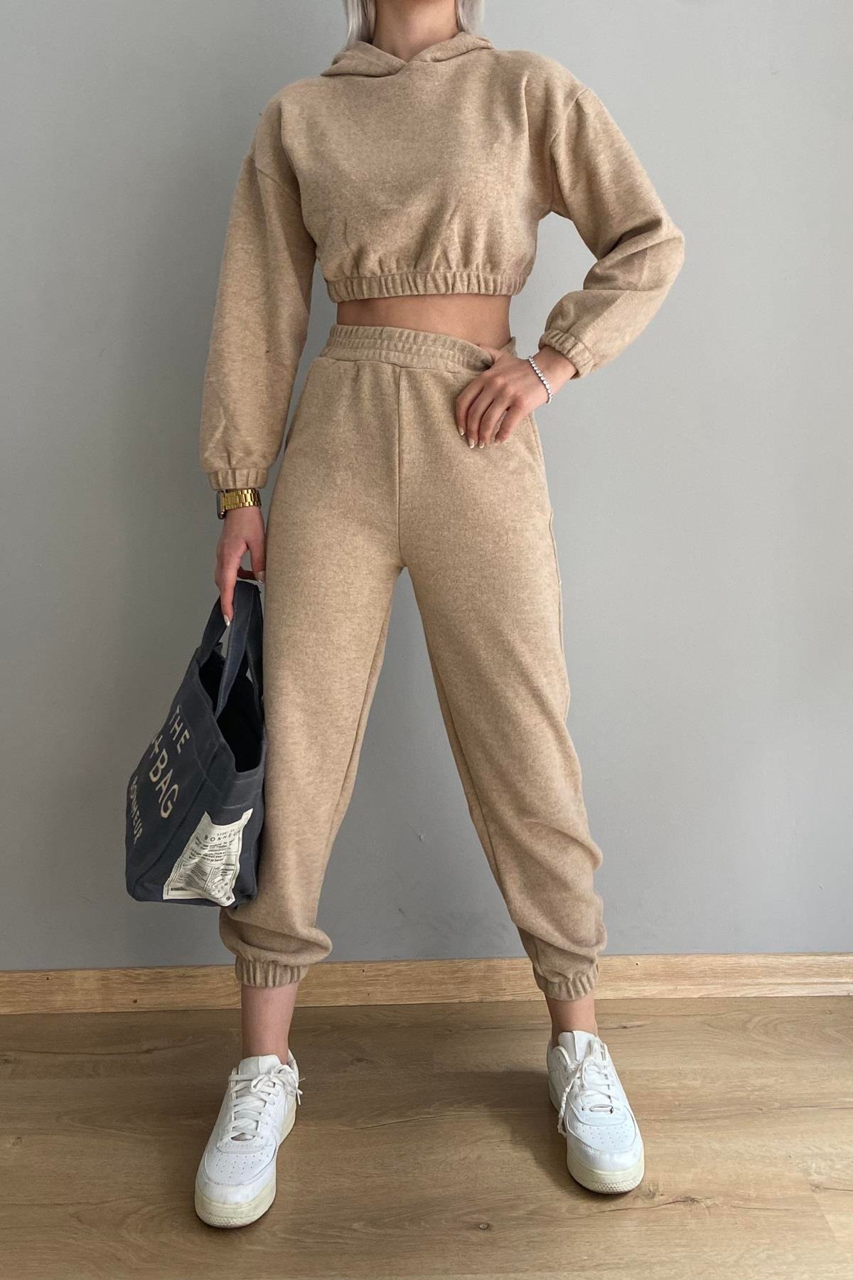 KAPŞONLU CROP SWEAT