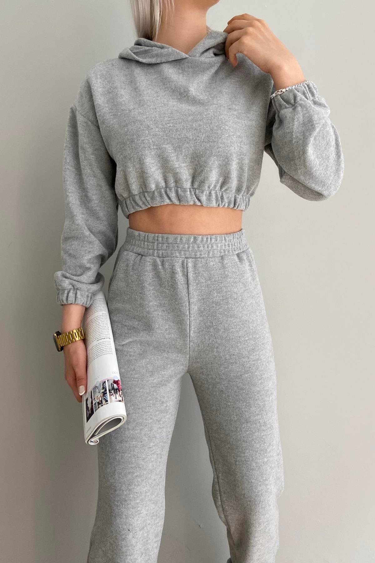 KAPŞONLU CROP SWEAT