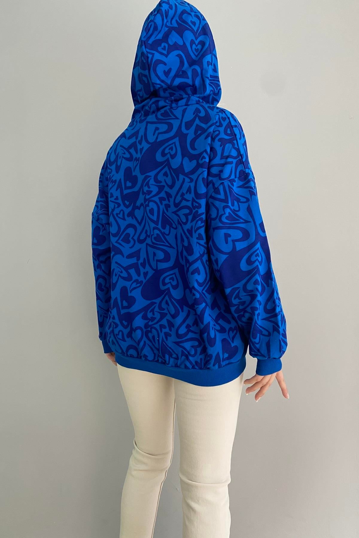 KAPŞONLU DESENLİ SWEAT