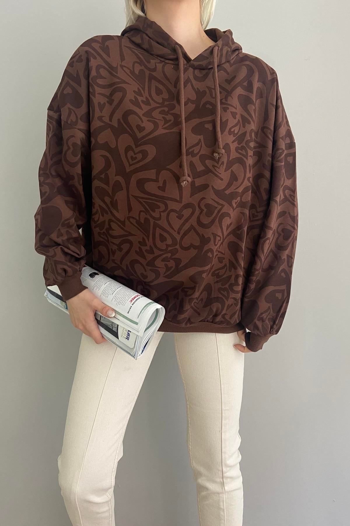 KAPŞONLU DESENLİ SWEAT
