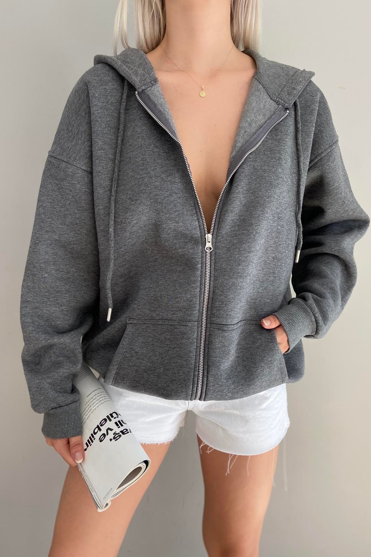 KAPŞONLU FERMUARLU SWEATSHIRT