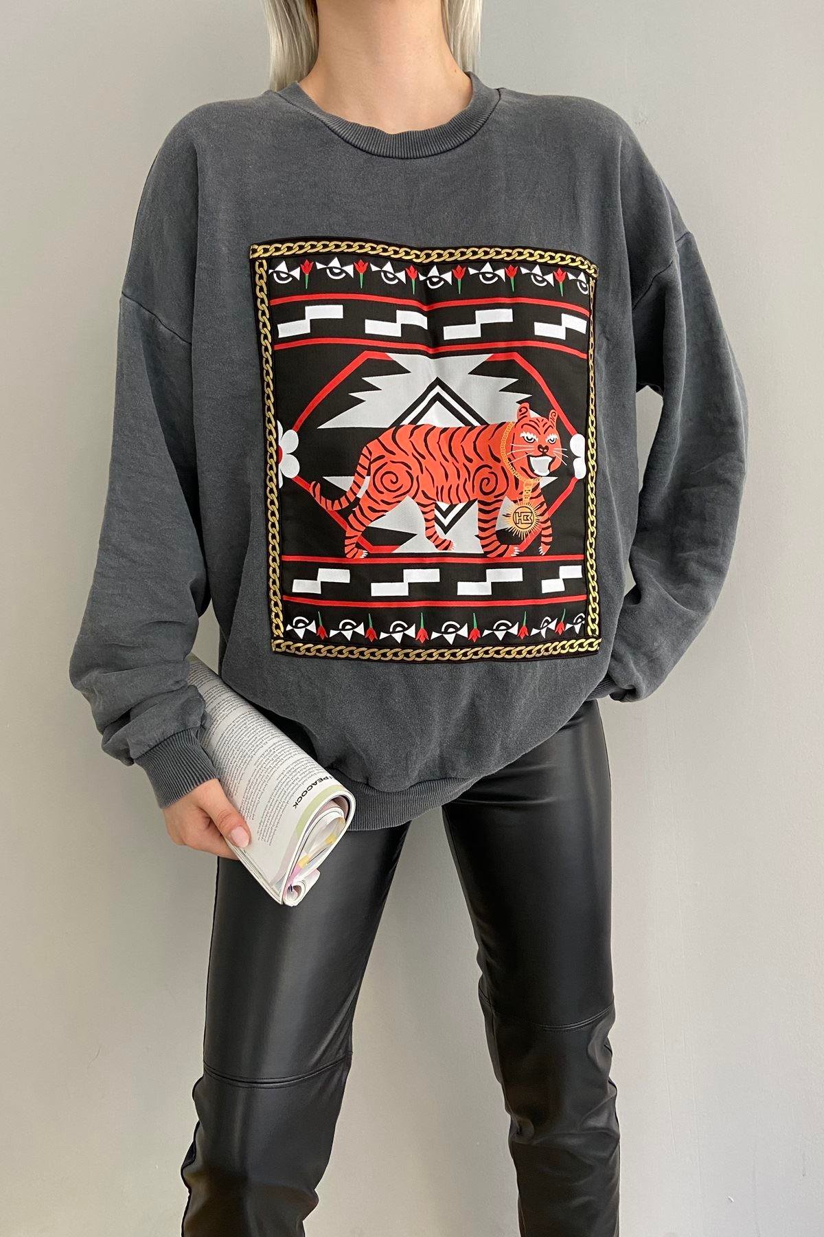 NAKIŞ DETAY SWEAT