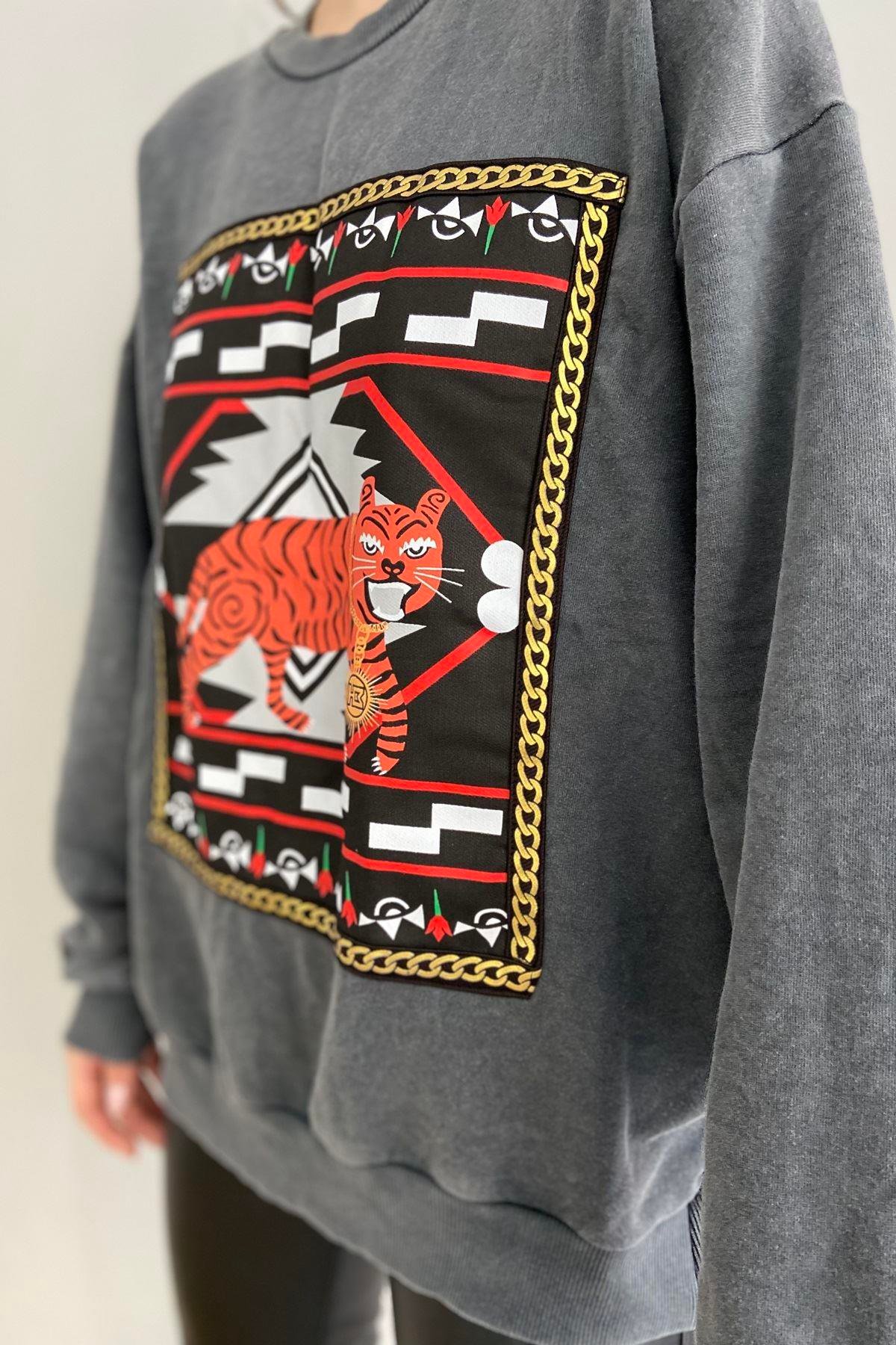 NAKIŞ DETAY SWEAT