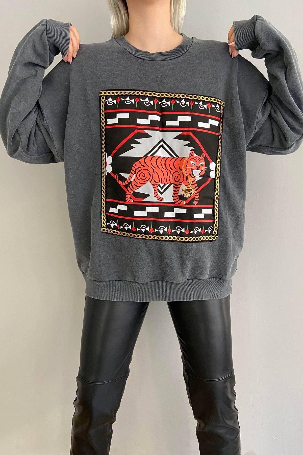 NAKIŞ DETAY SWEAT