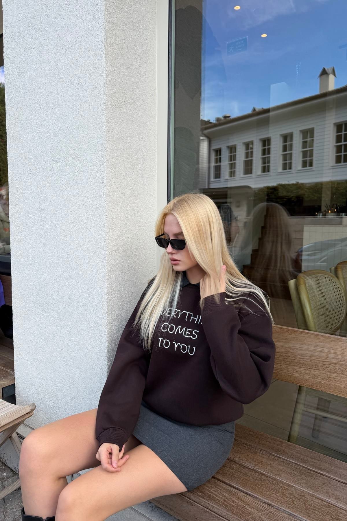 NAKIŞ DETAY SWEATSHIRT