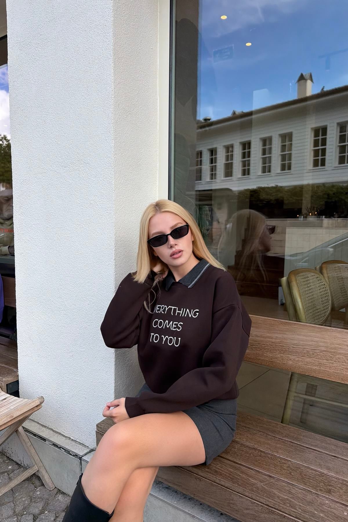NAKIŞ DETAY SWEATSHIRT