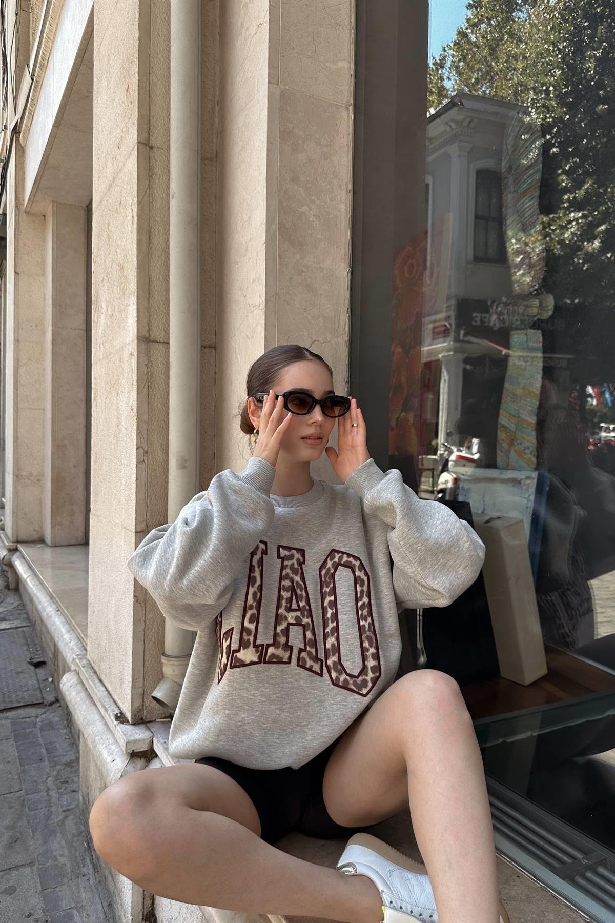 NAKIŞ DETAYLI SWEATSHIRT