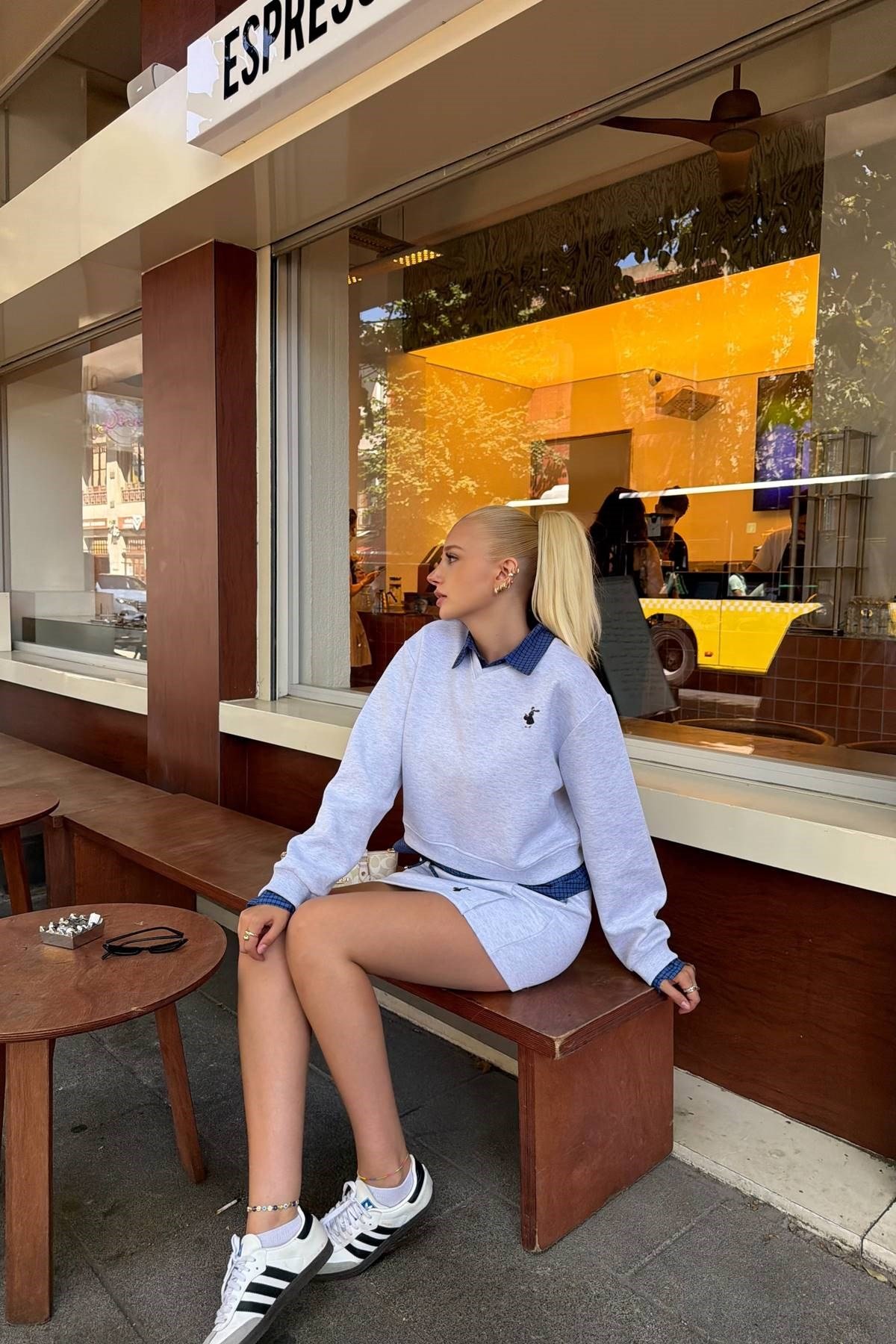 NAKIŞ DETAYLI SWEATSHIRT