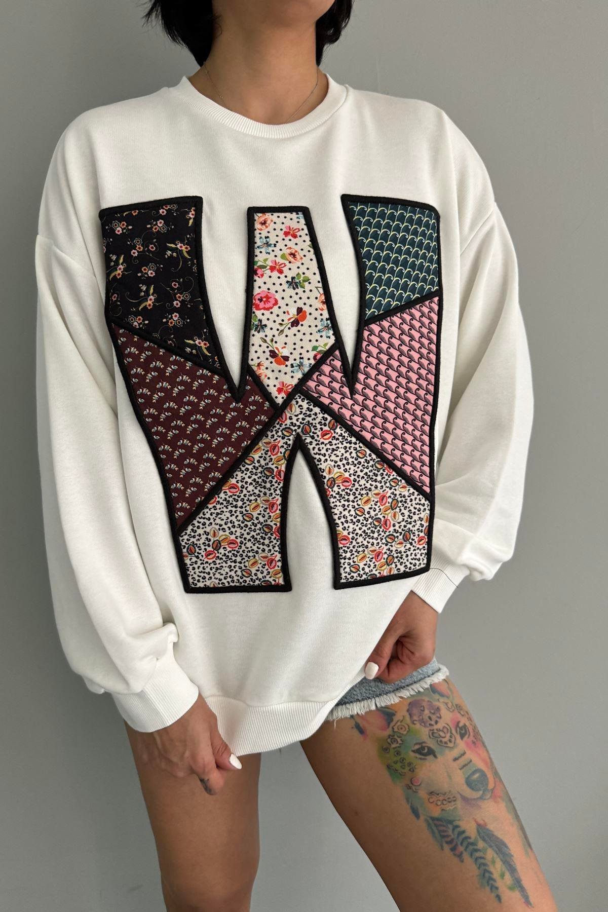 NAKIŞ DETAYLI SWEATSHIRT
