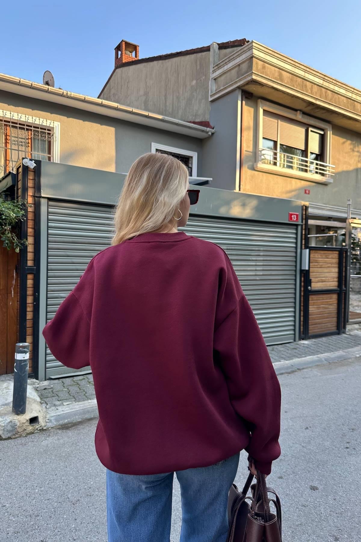 NAKIŞ DETAYLI SWEATSHIRT