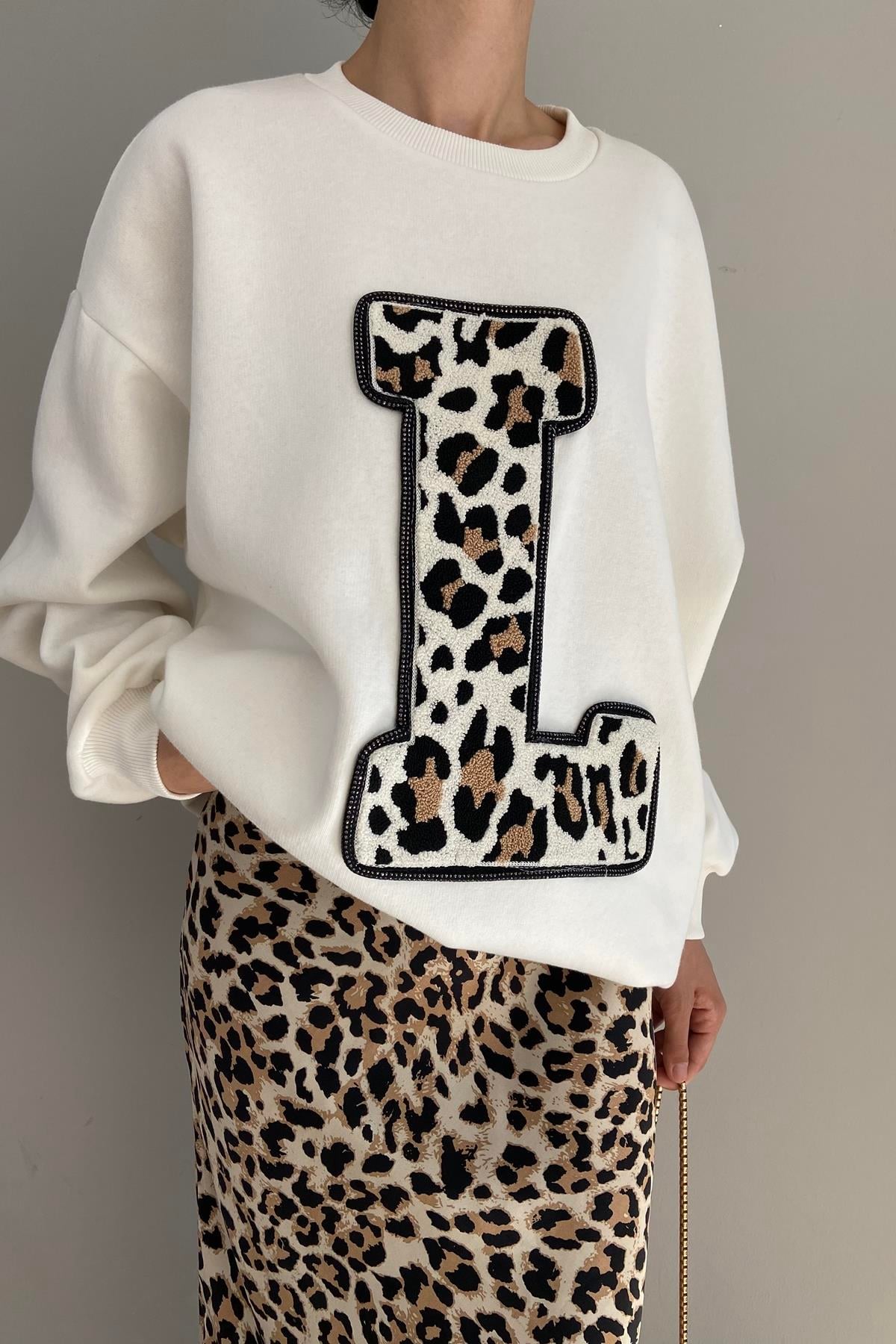 NAKIŞ DETAYLI SWEATSHIRT