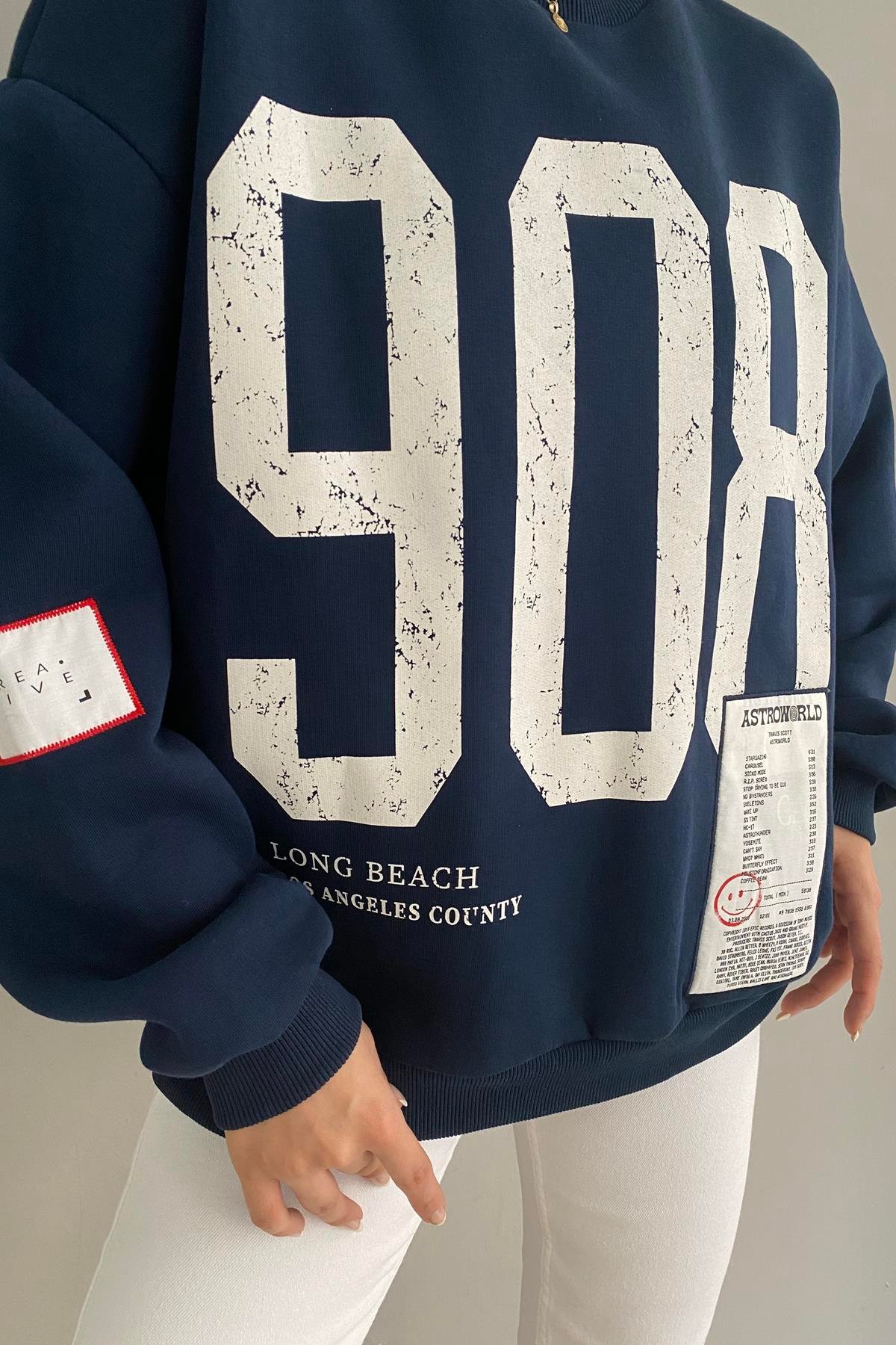PATCH DETAYLI BASKILI SWEATSHIRT