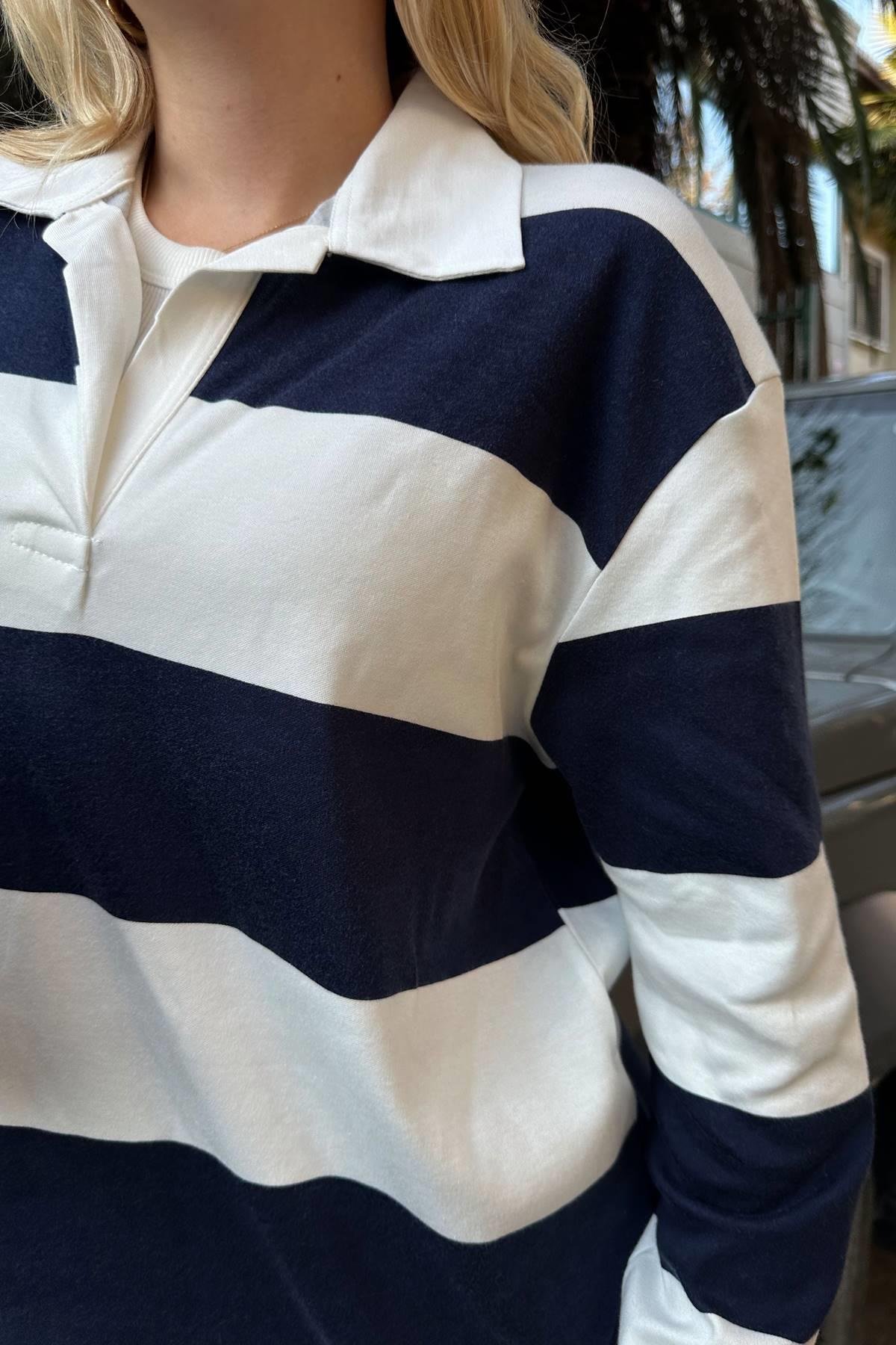POLO YAKA ÇİZGİ DETAY SWEATSHIRT