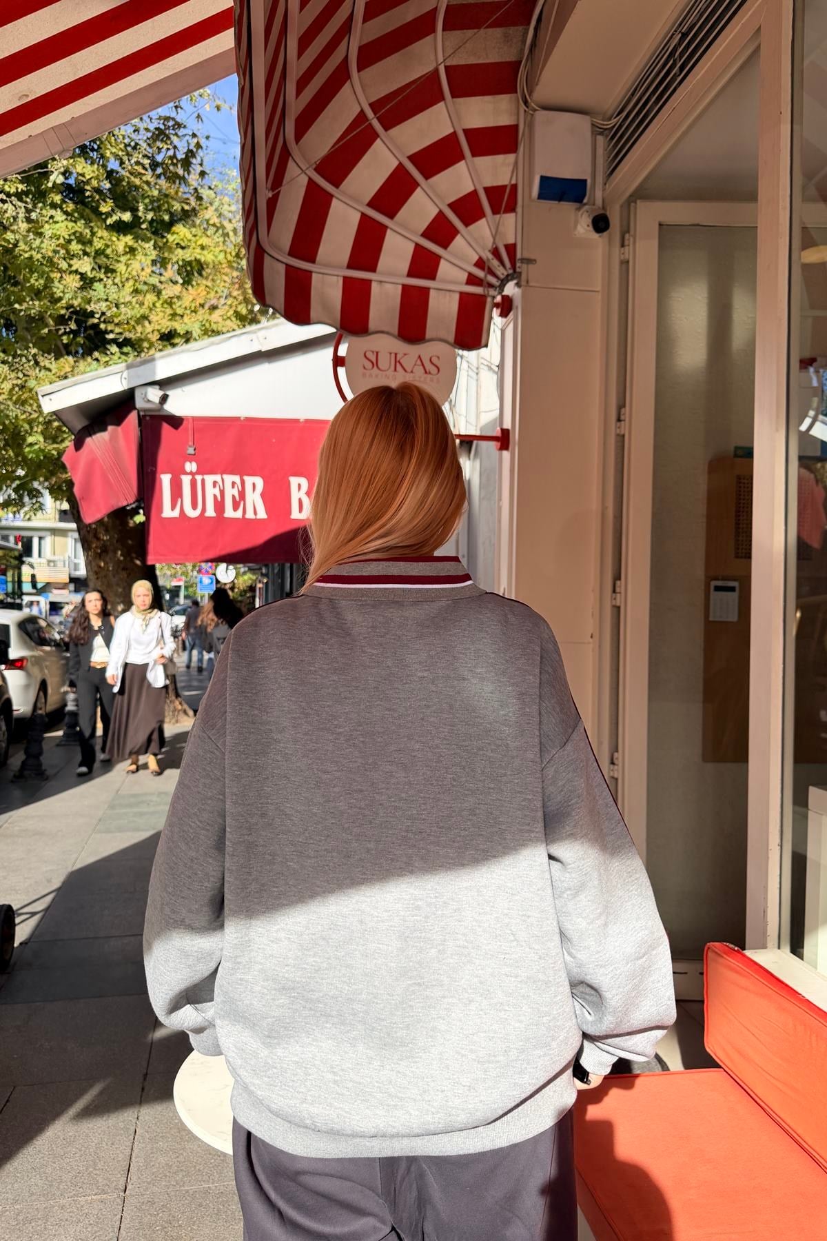 ŞERİT DETAY SWEATSHIRT