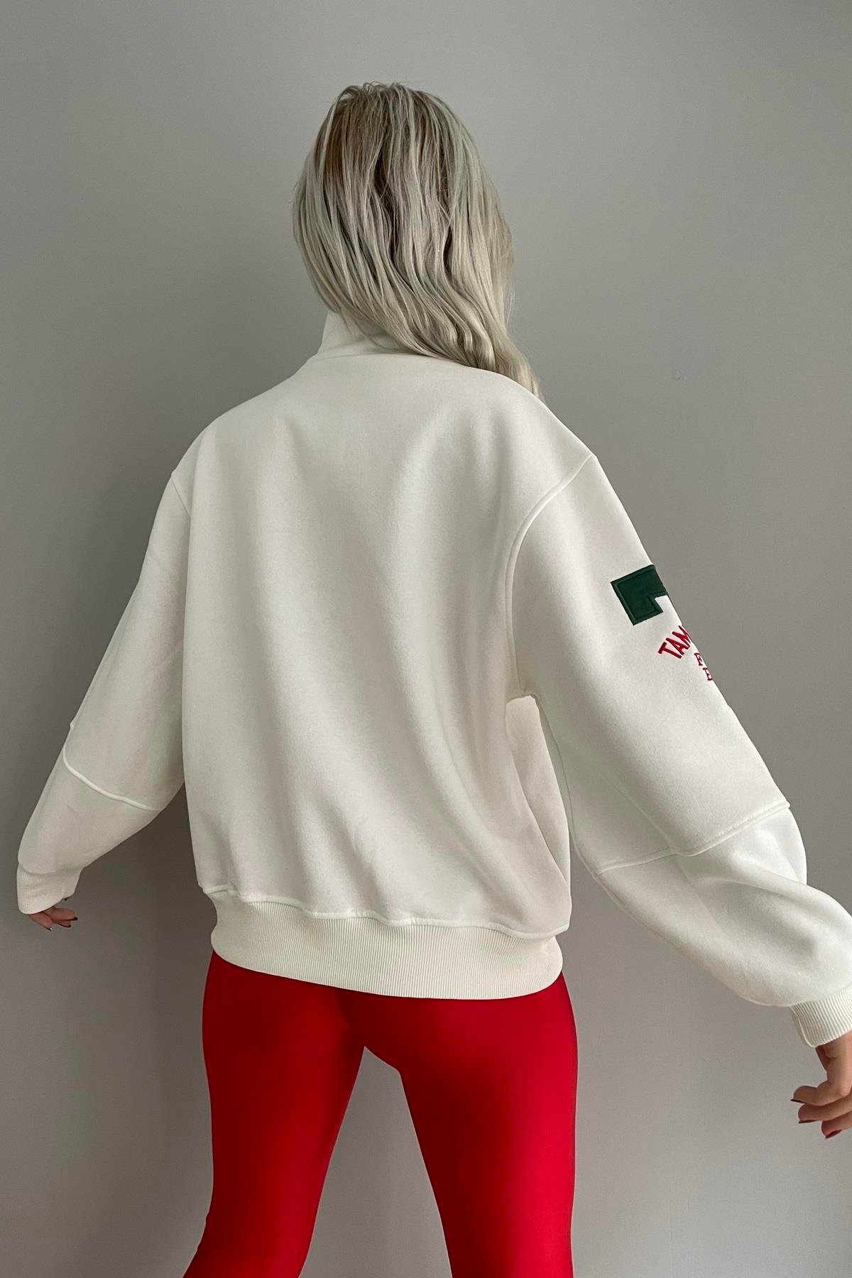 T NAKIŞLI KAPŞONLU SWEAT
