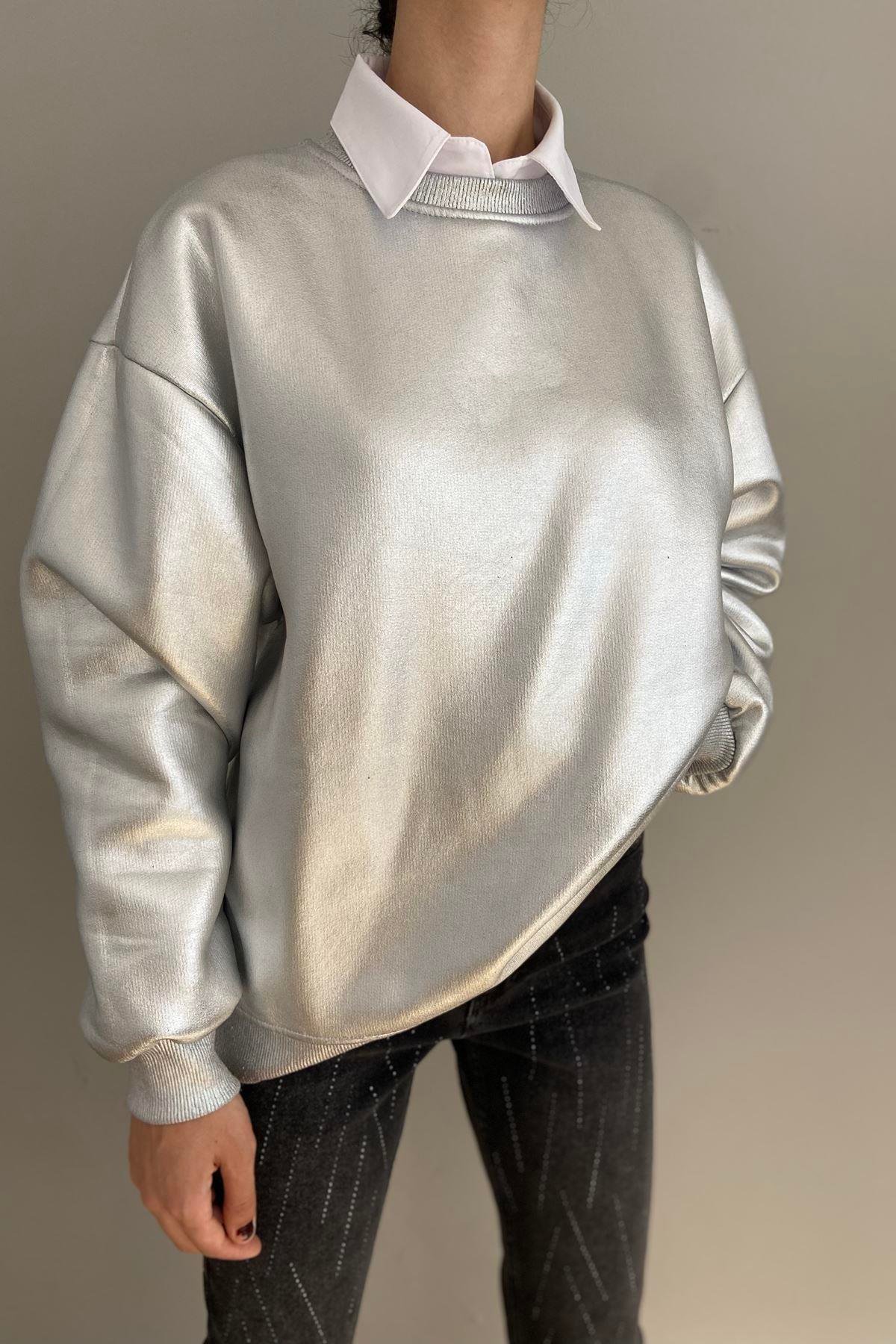 VARAKLI BİSİKLET YAKA SWEATSHIRT