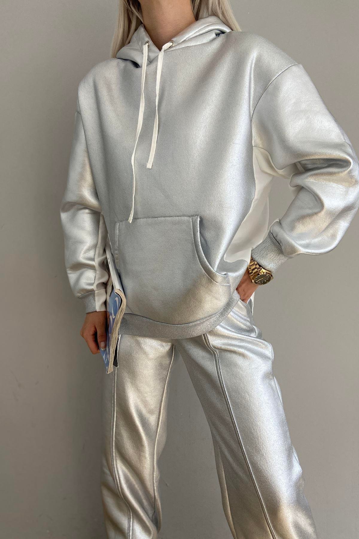 VARAKLI GARNİLİ KAPŞONLU SWEATSHIRT