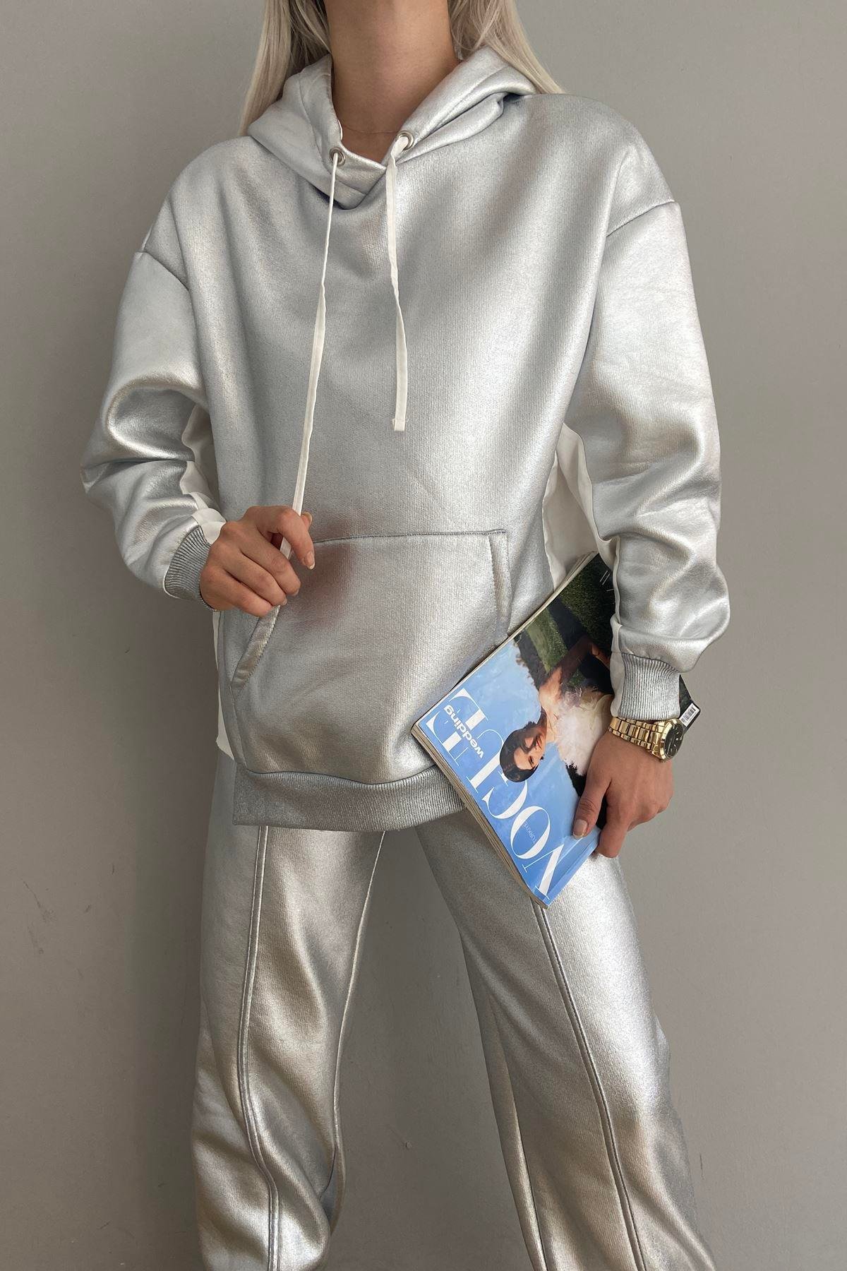 VARAKLI GARNİLİ KAPŞONLU SWEATSHIRT