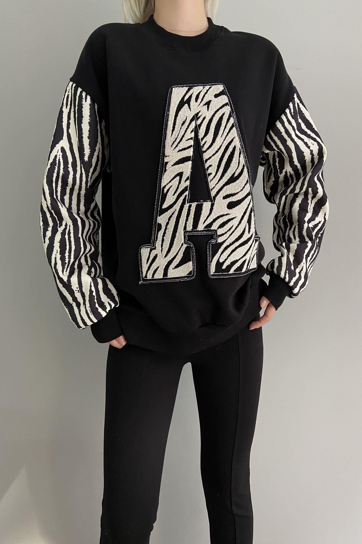 ZEBRA A HARF APLİKE SWEAT