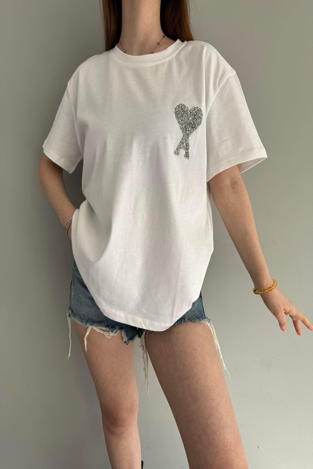 A KALP NAKIŞLI TSHIRT
