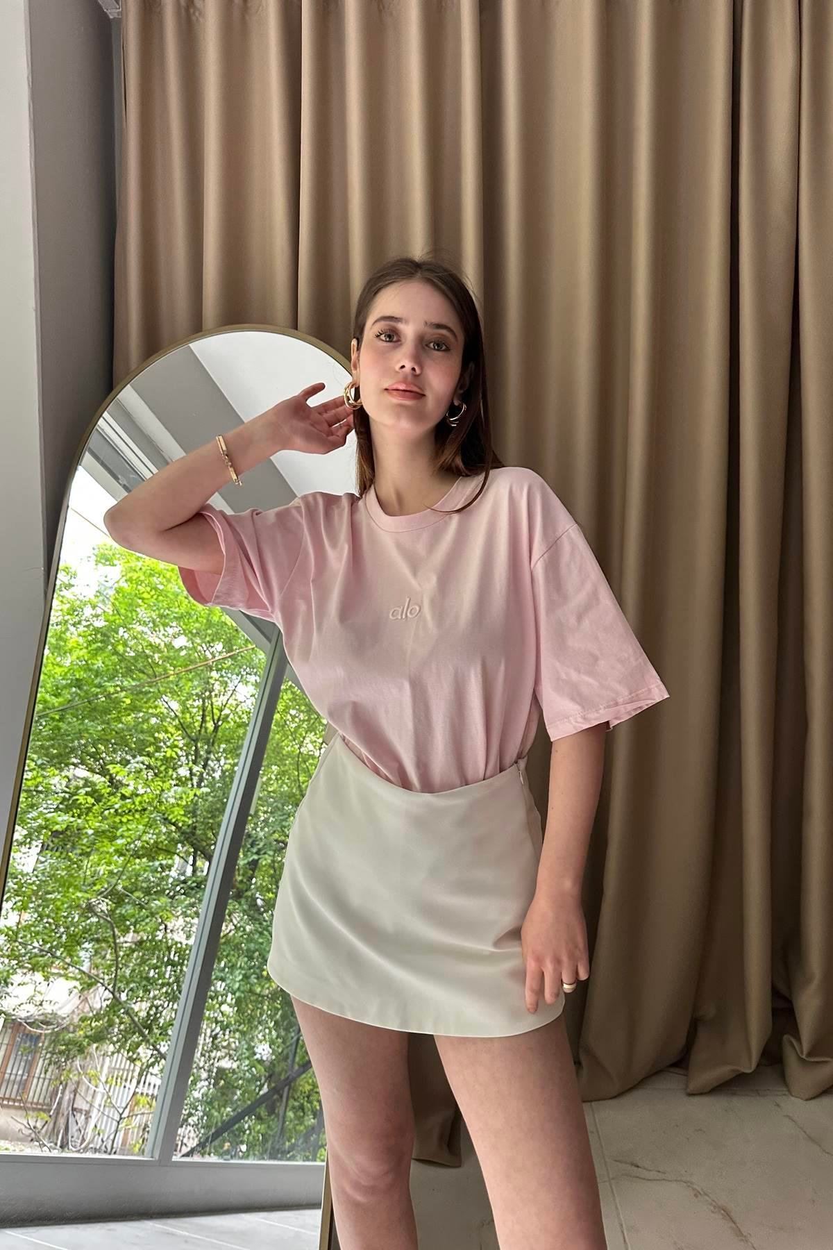 ALO NAKIŞ DETAYLI TSHIRT