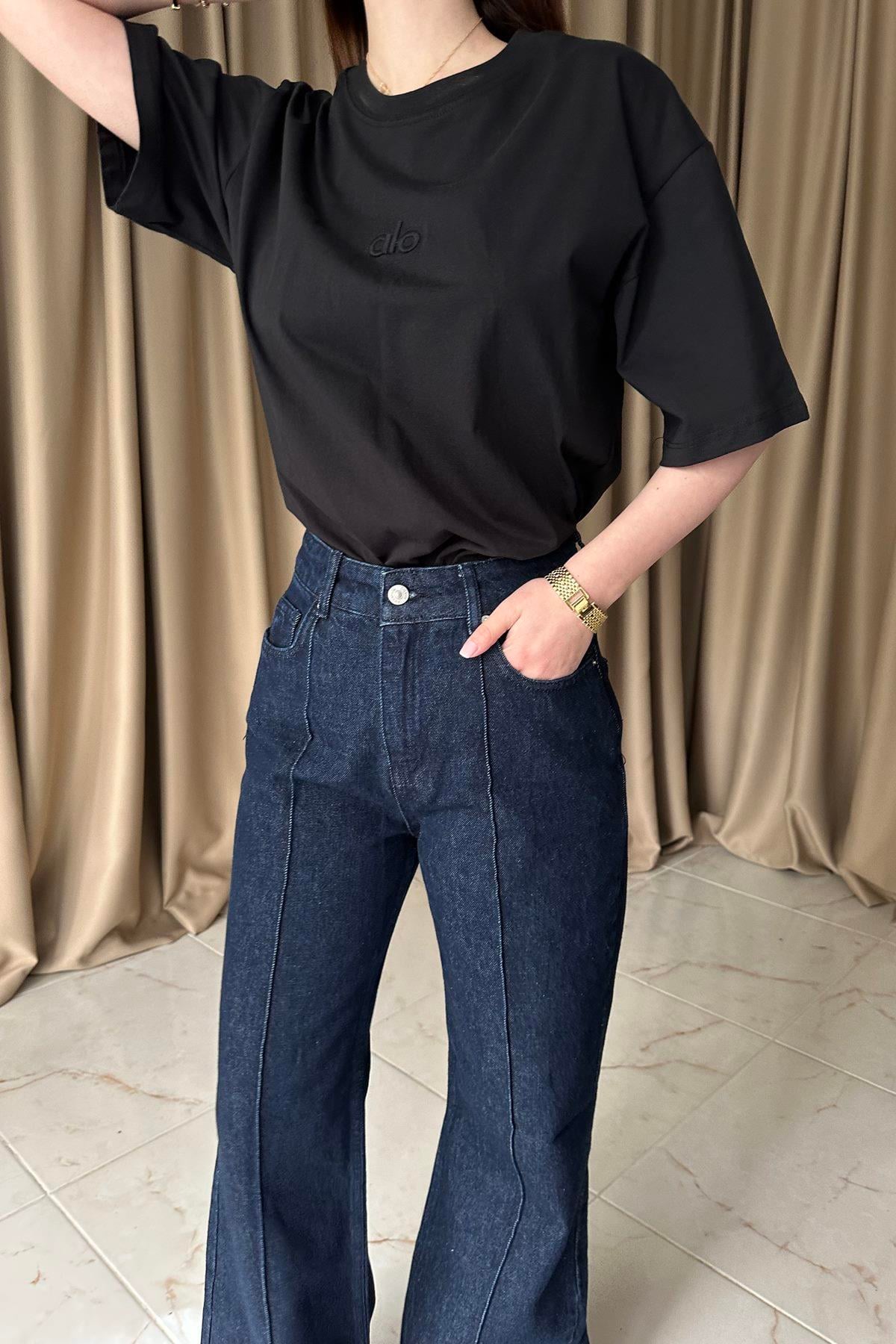 ALO NAKIŞ DETAYLI TSHIRT