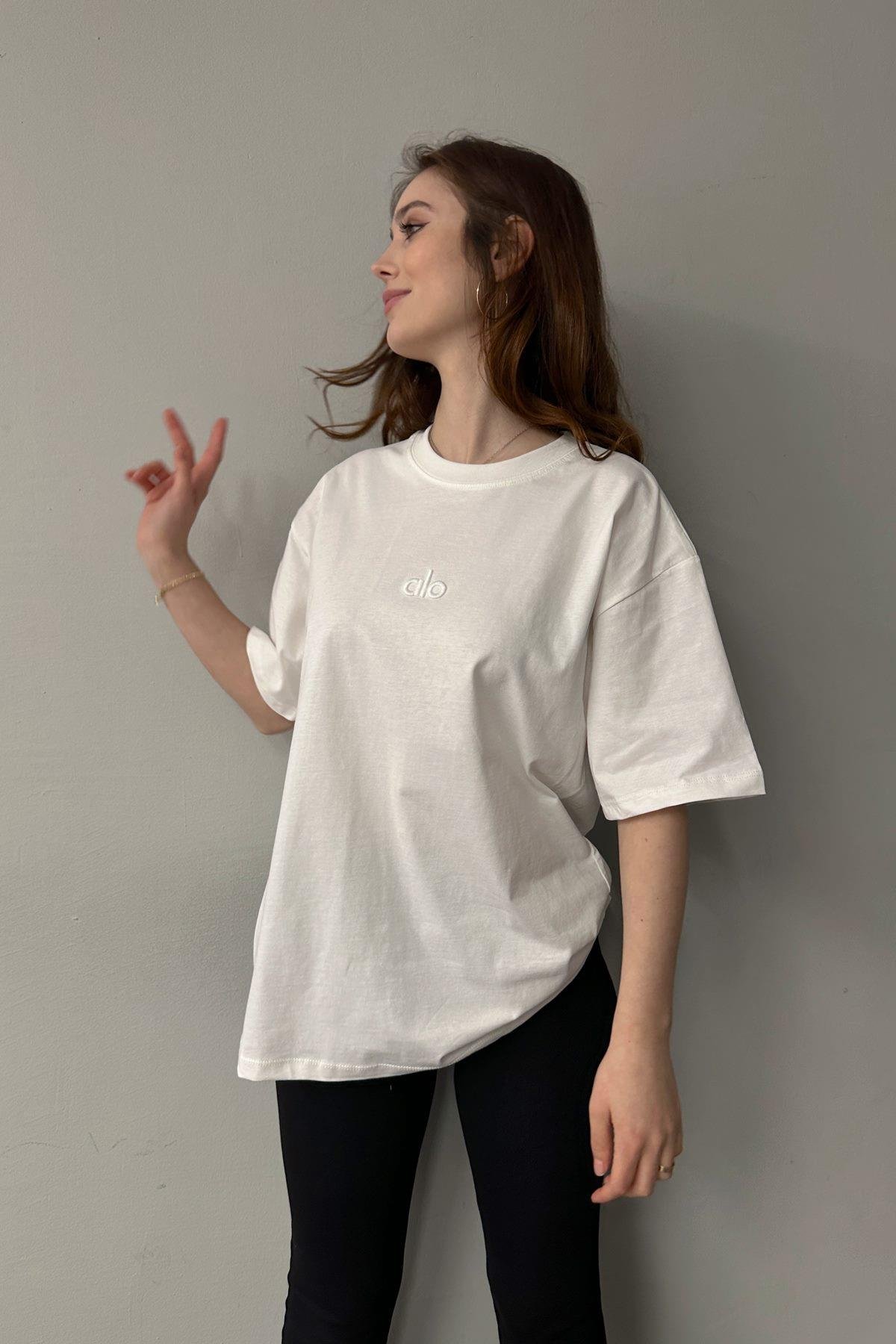 ALO NAKIŞ DETAYLI TSHIRT