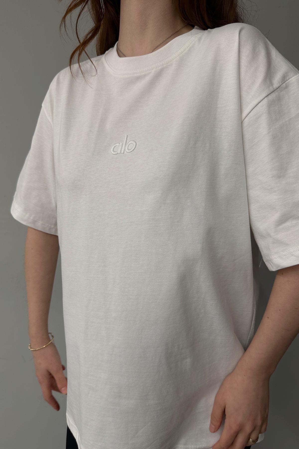 ALO NAKIŞ DETAYLI TSHIRT