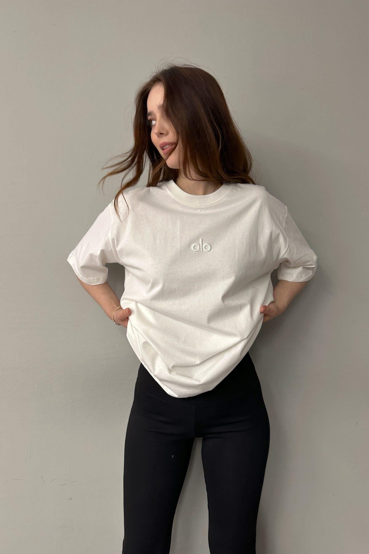 ALO NAKIŞ DETAYLI TSHIRT