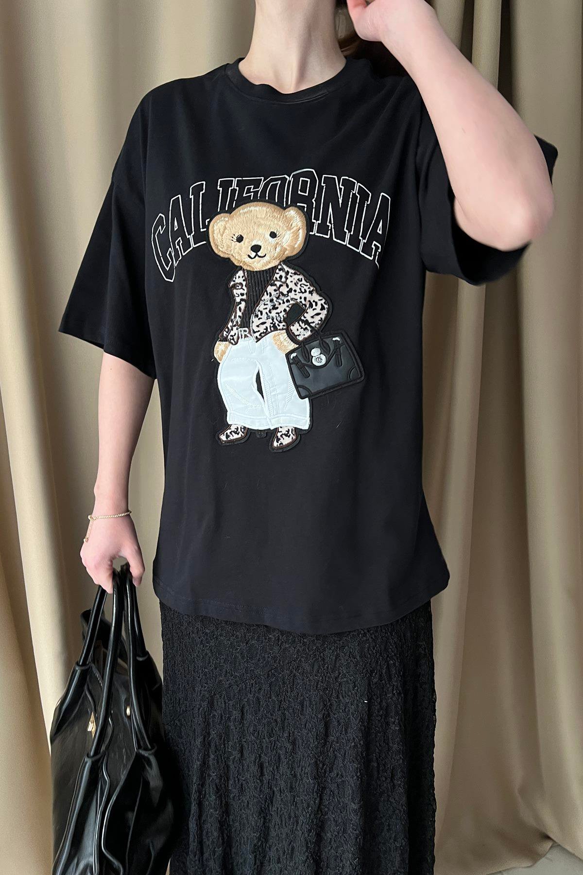 APLİKE AYICIK DETAY TSHIRT