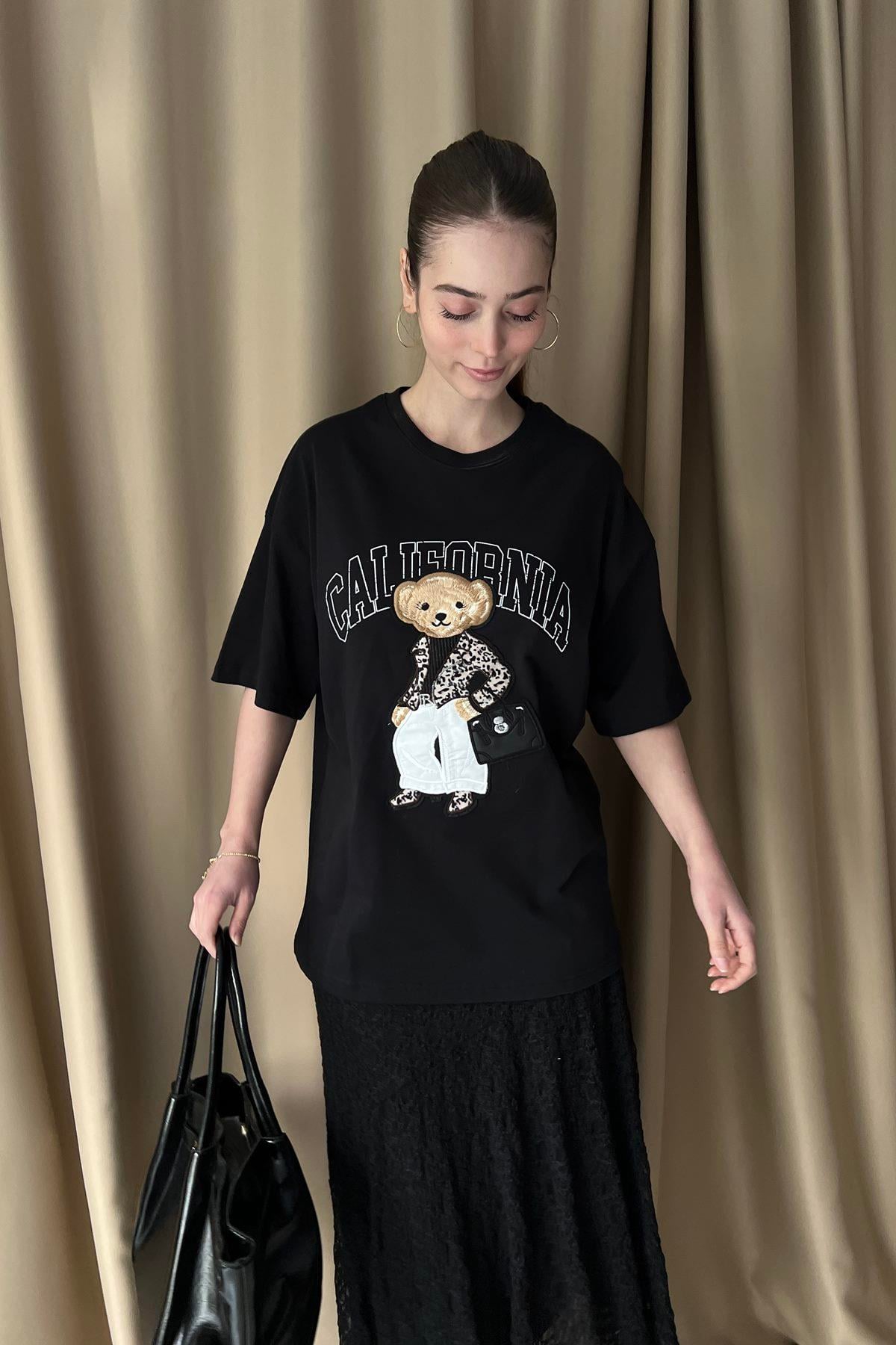 APLİKE AYICIK DETAY TSHIRT