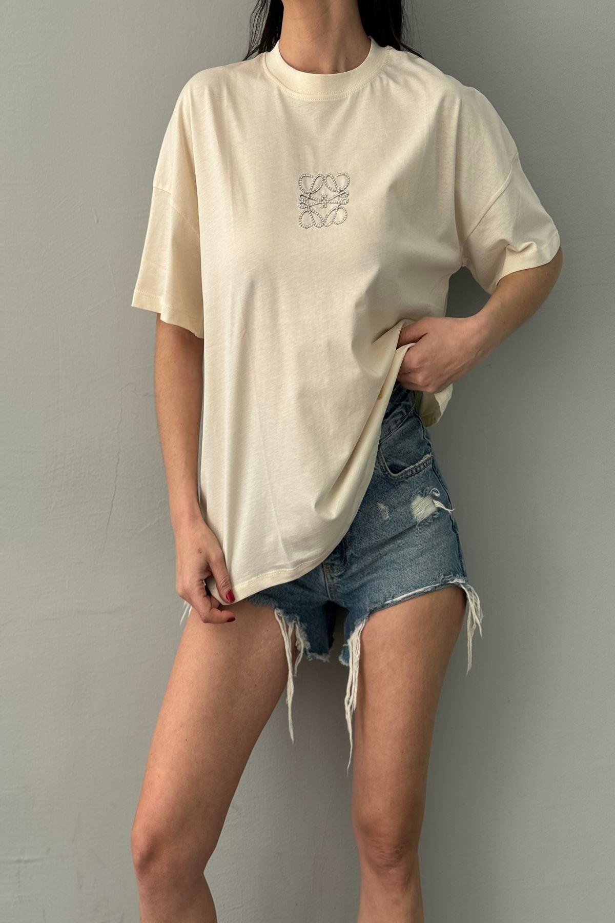 BASKI DETAYLI TSHIRT