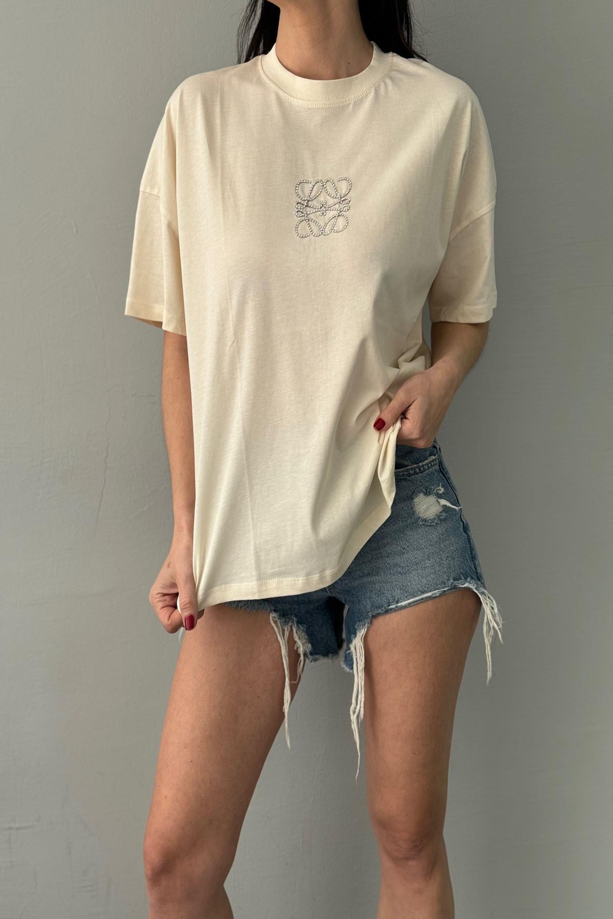 BASKI DETAYLI TSHIRT